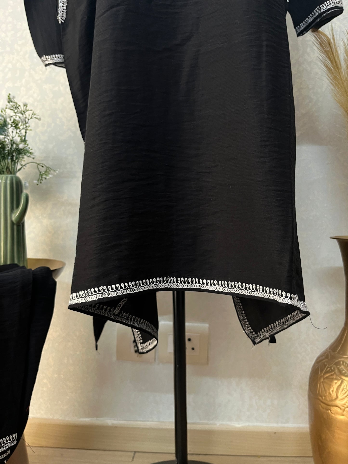 Black Cotton Kashmiri Pheran Set (46)