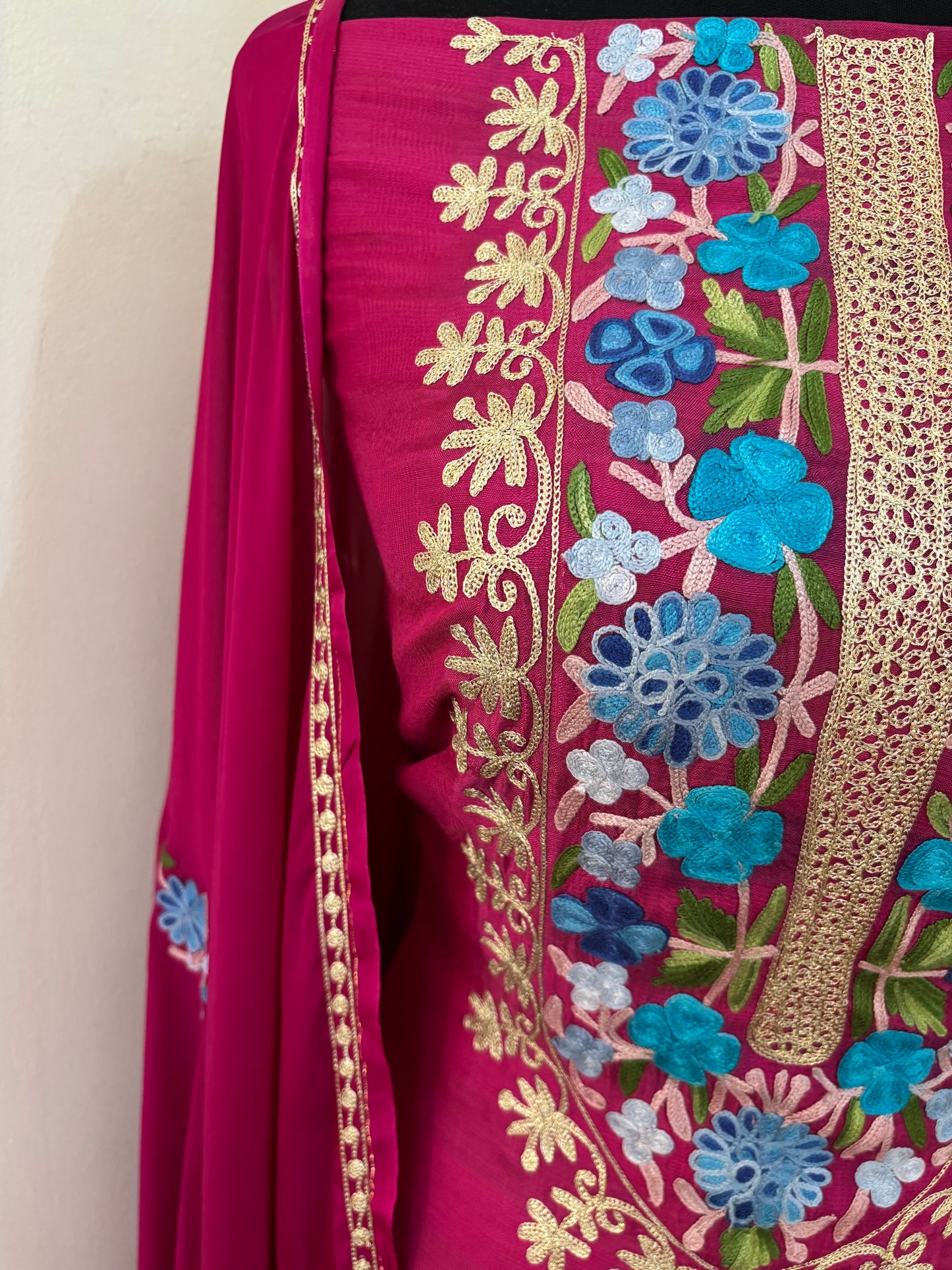Kalaa’ Hot Pink Cotton Kashmiri Suit