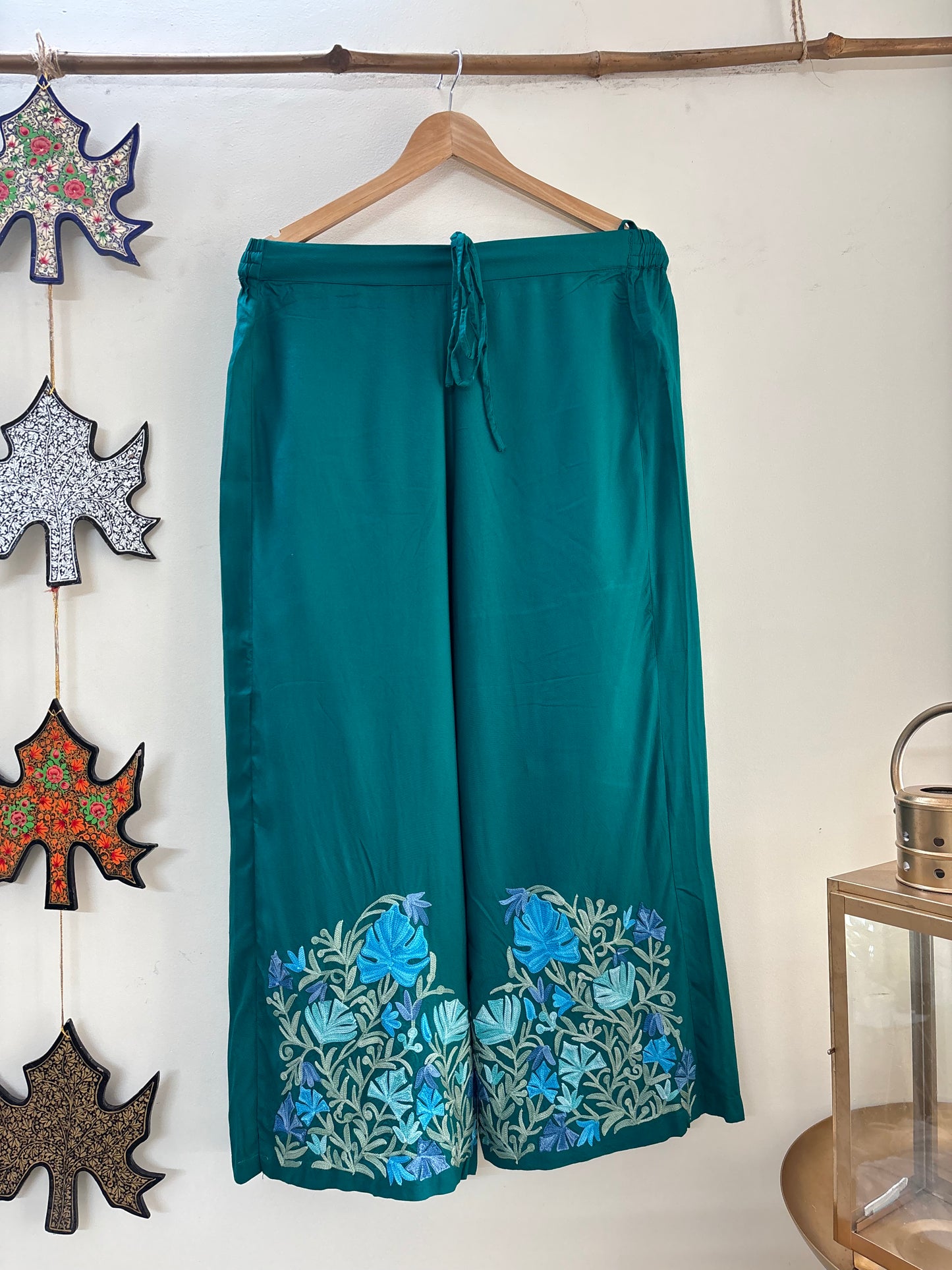 Women Green Wide Leg Aari Embroidered Palazzos ‘M’