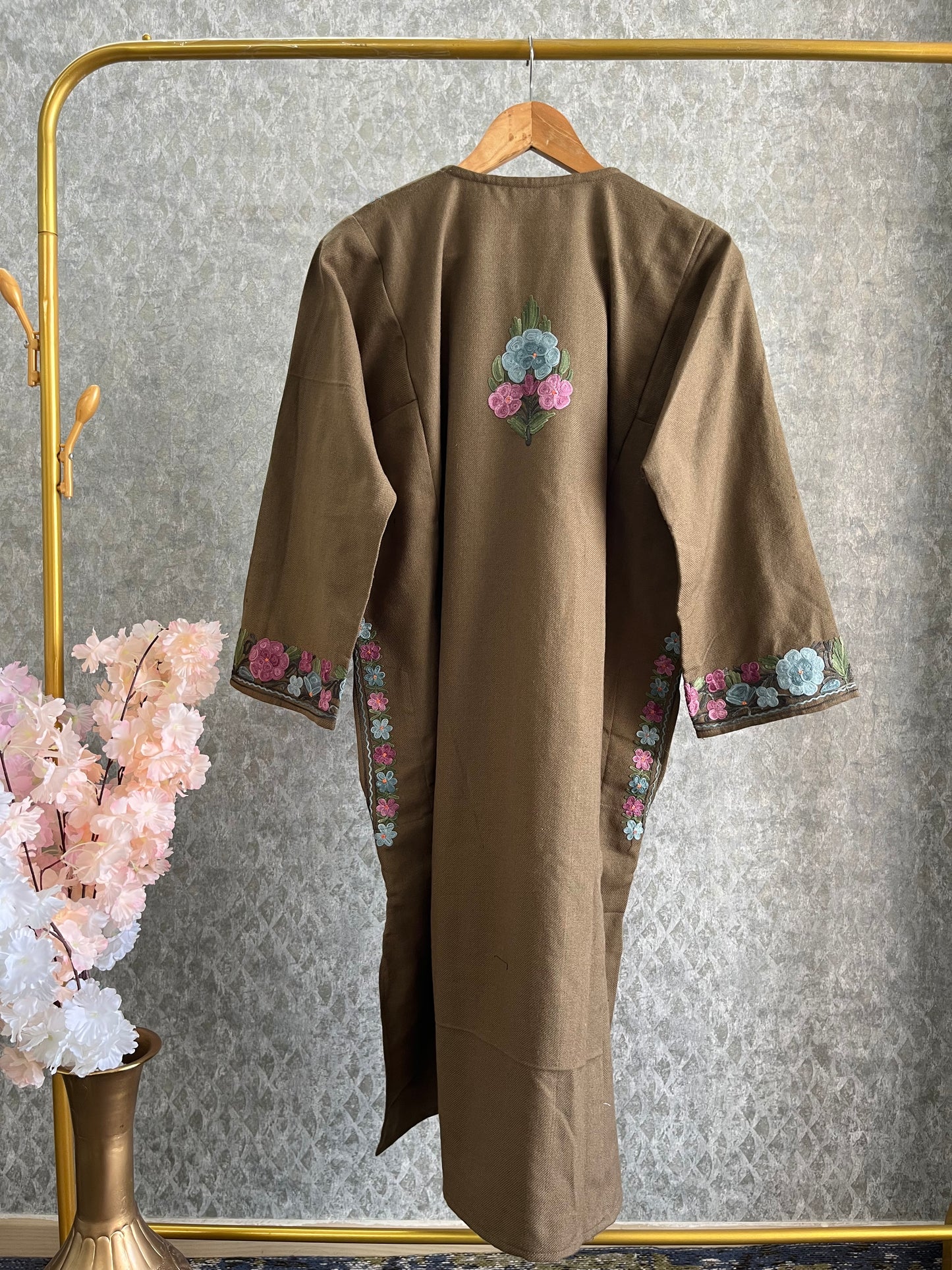 Beige Aari Embroidered Wool Pheran