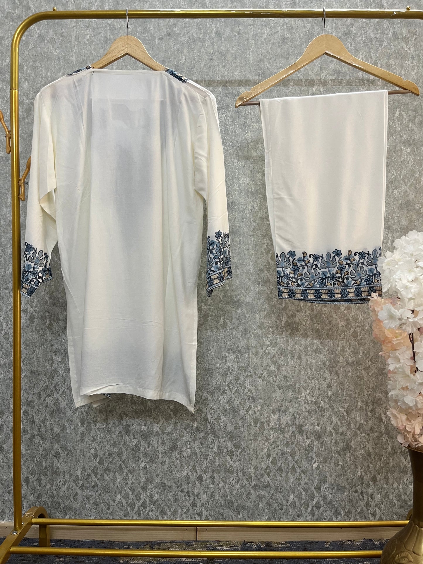 Off White Cotton Stitched Co-ord Set( 42)