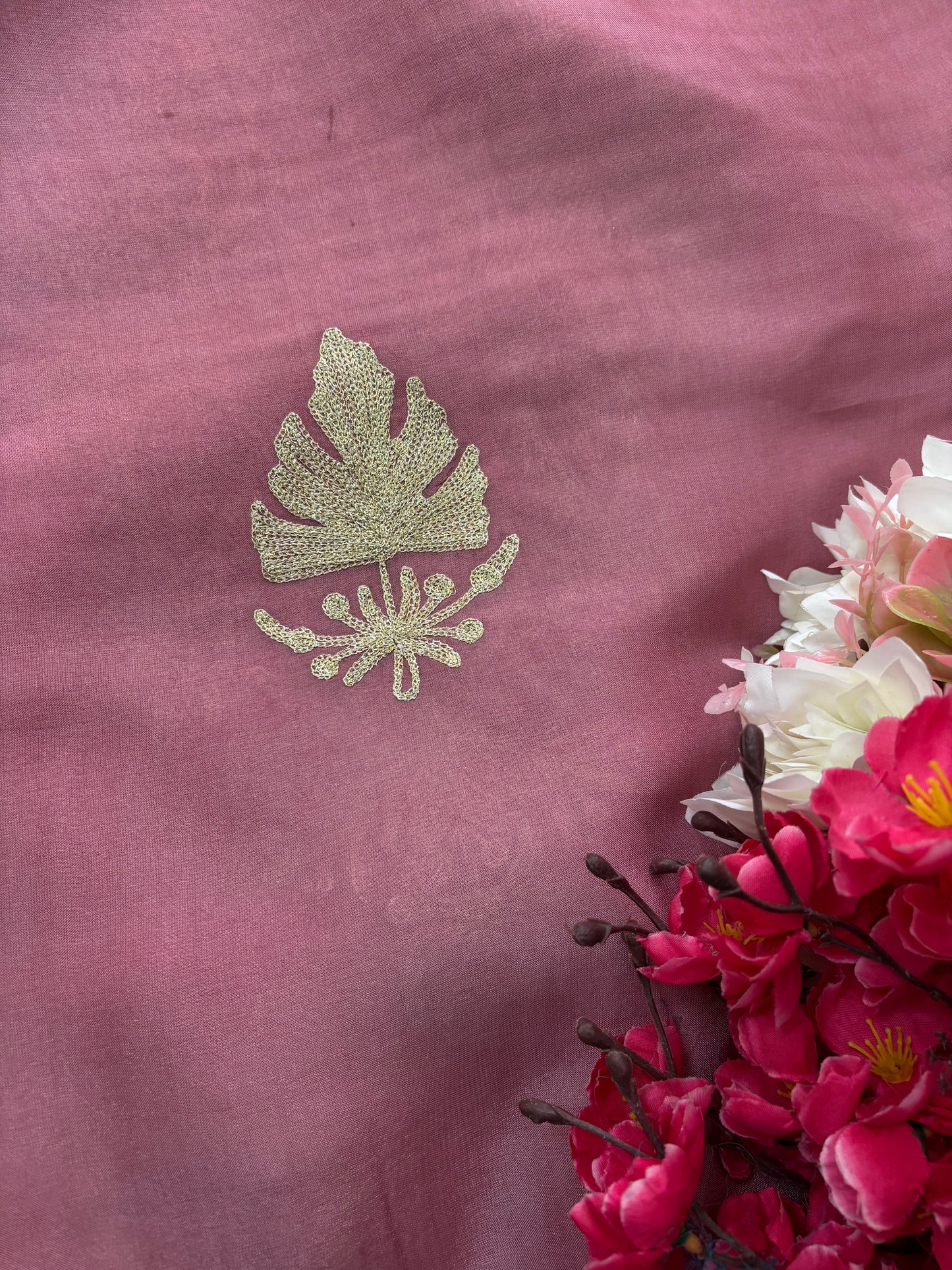 Sanam’ Onion Pink Silk Tilla Kashmiri Suit