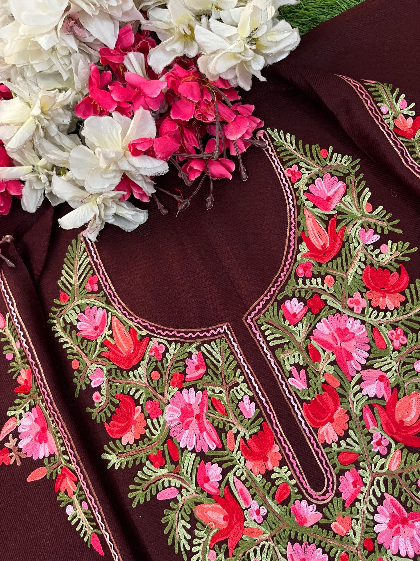 Coke Woollen Aari Embroidered 2pc suit 5mtr