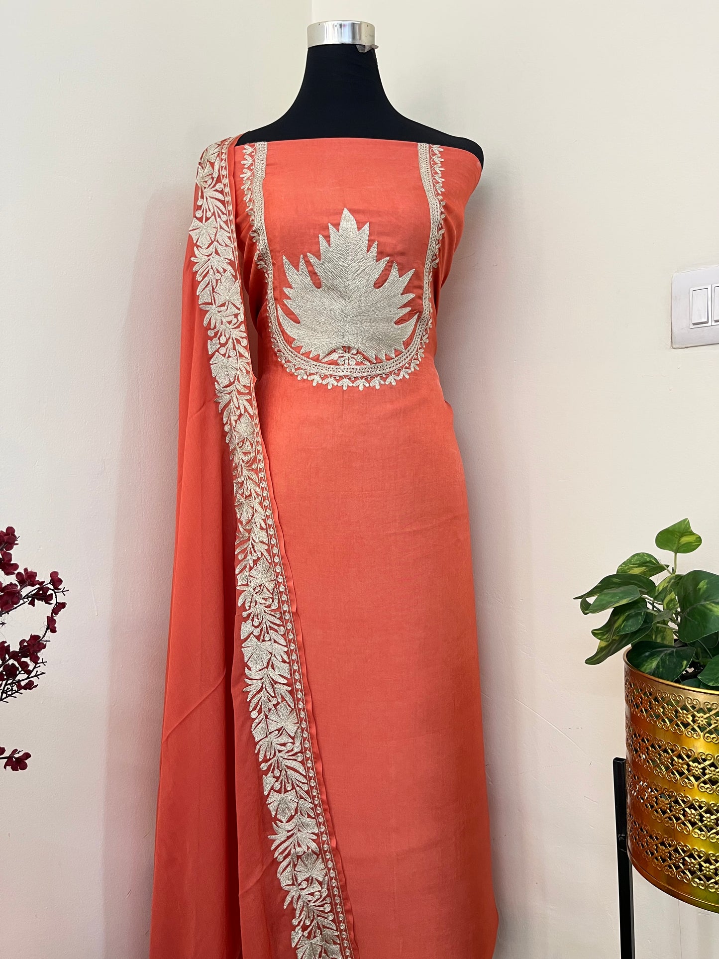 Sanam’ Tilla Kashmiri Silk Suit