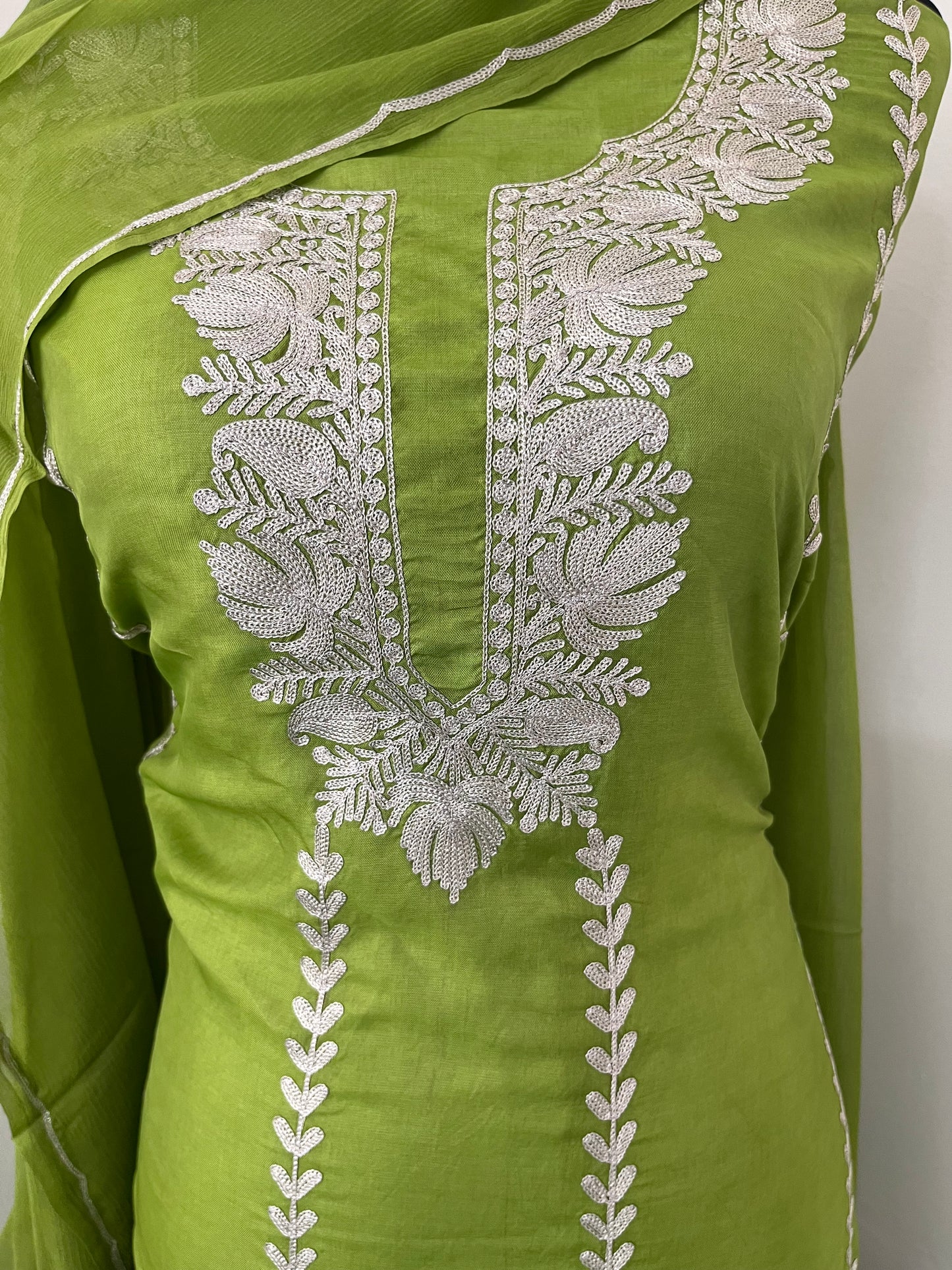 Sanam’ Lawn Green Silk Tilla Embroidered Suit material