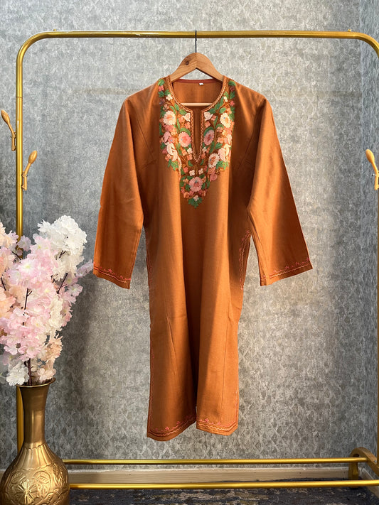 Brown Aari Embroidered Wool Pheran