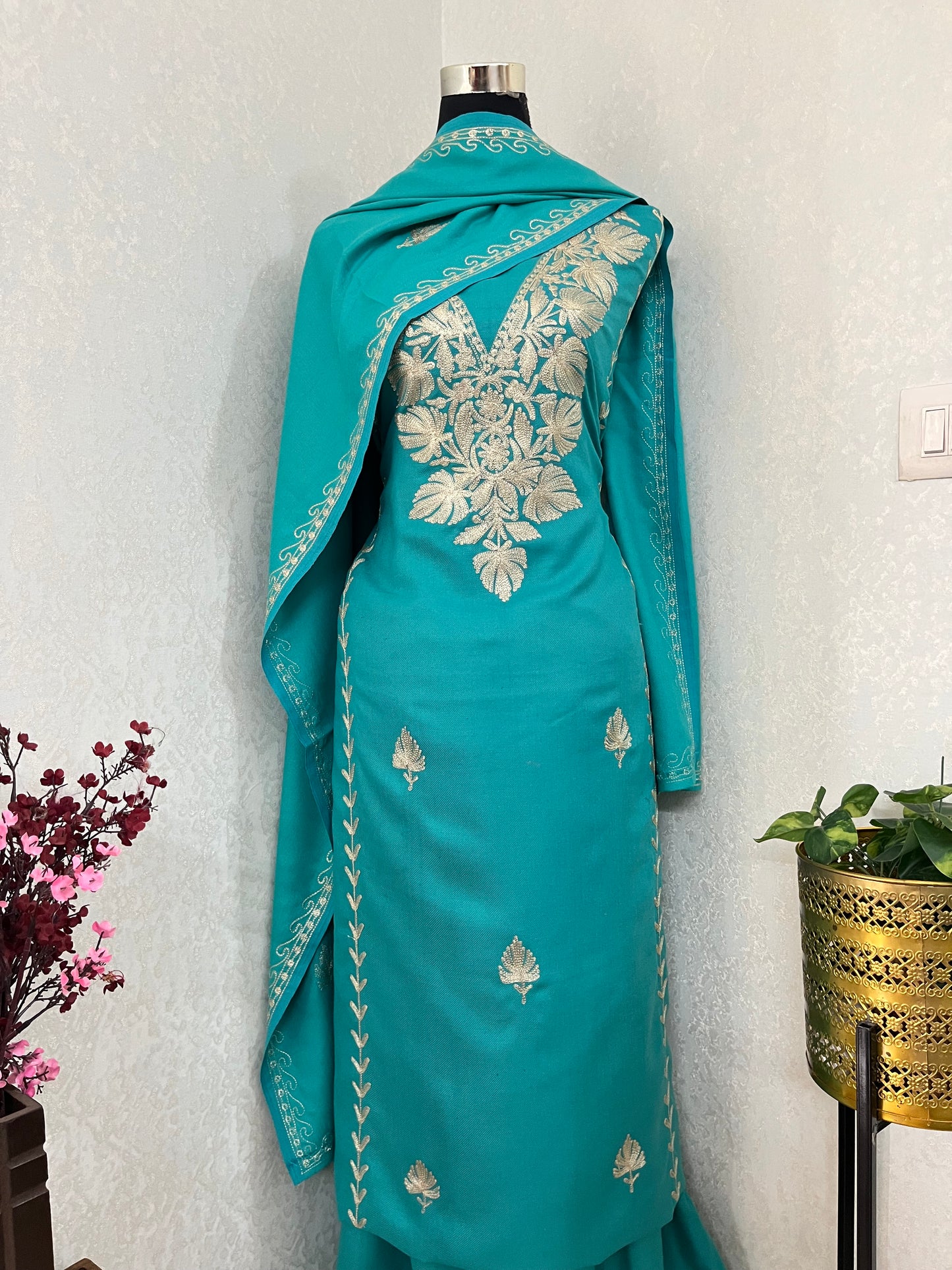 Sky Blue Tilla Embroidered 3pc Suit Stole