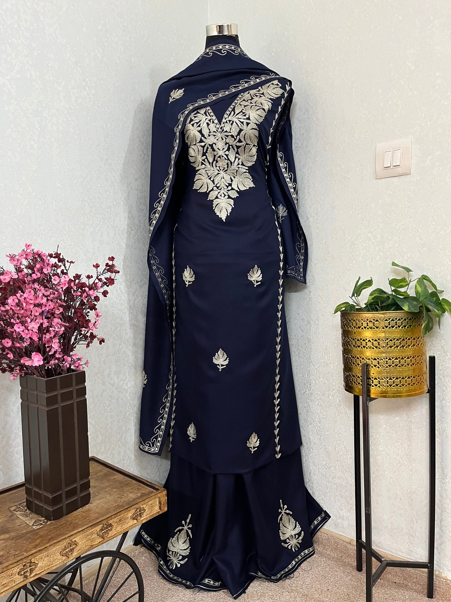 Navy Blue Tilla Embroidered 3pc Suit Stole