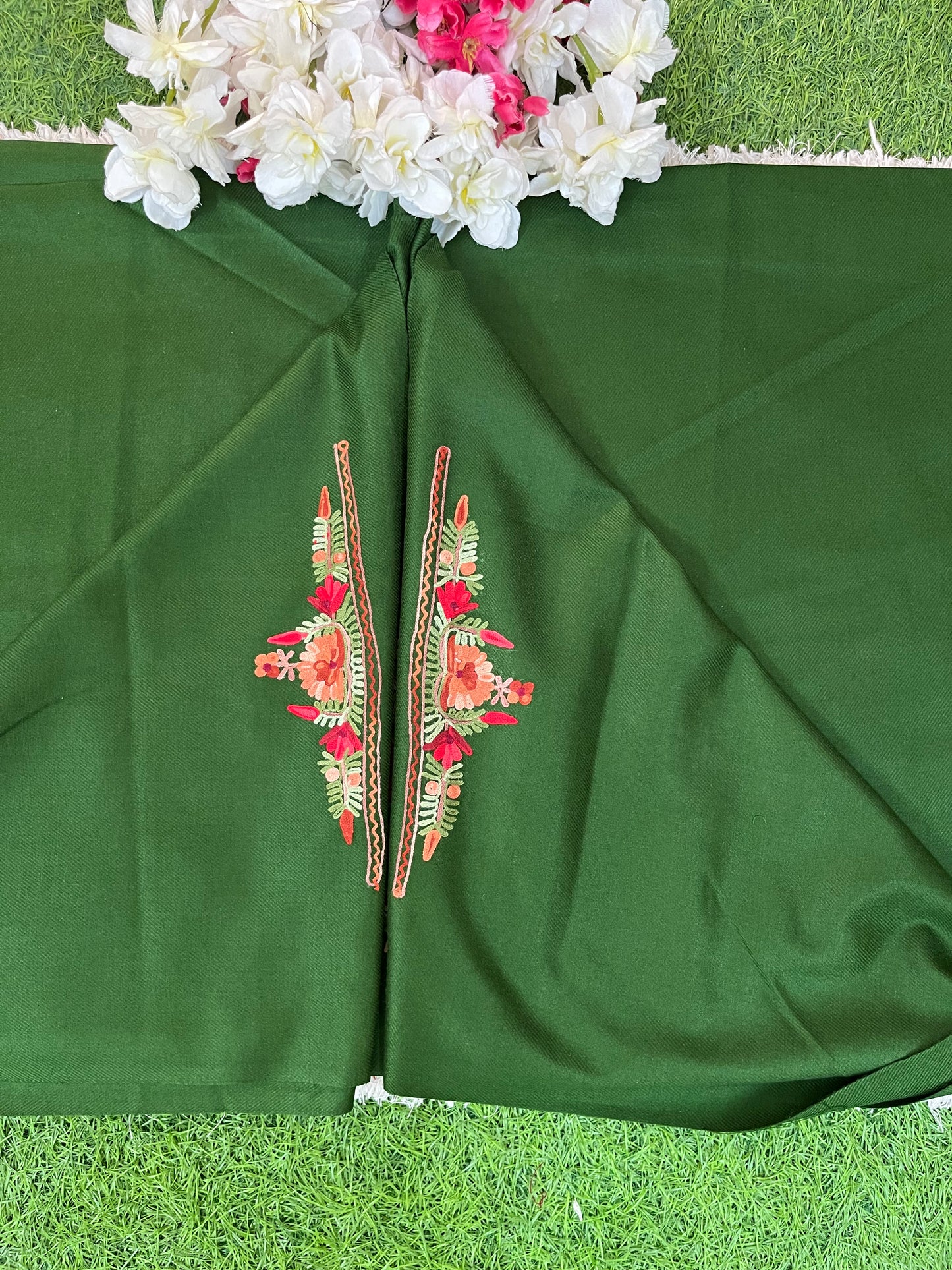 Green Woollen Aari Embroidered 2pc suit 5mtr