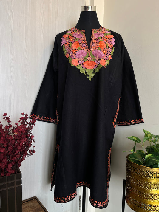 Black Aari Embroidered Wool Pheran