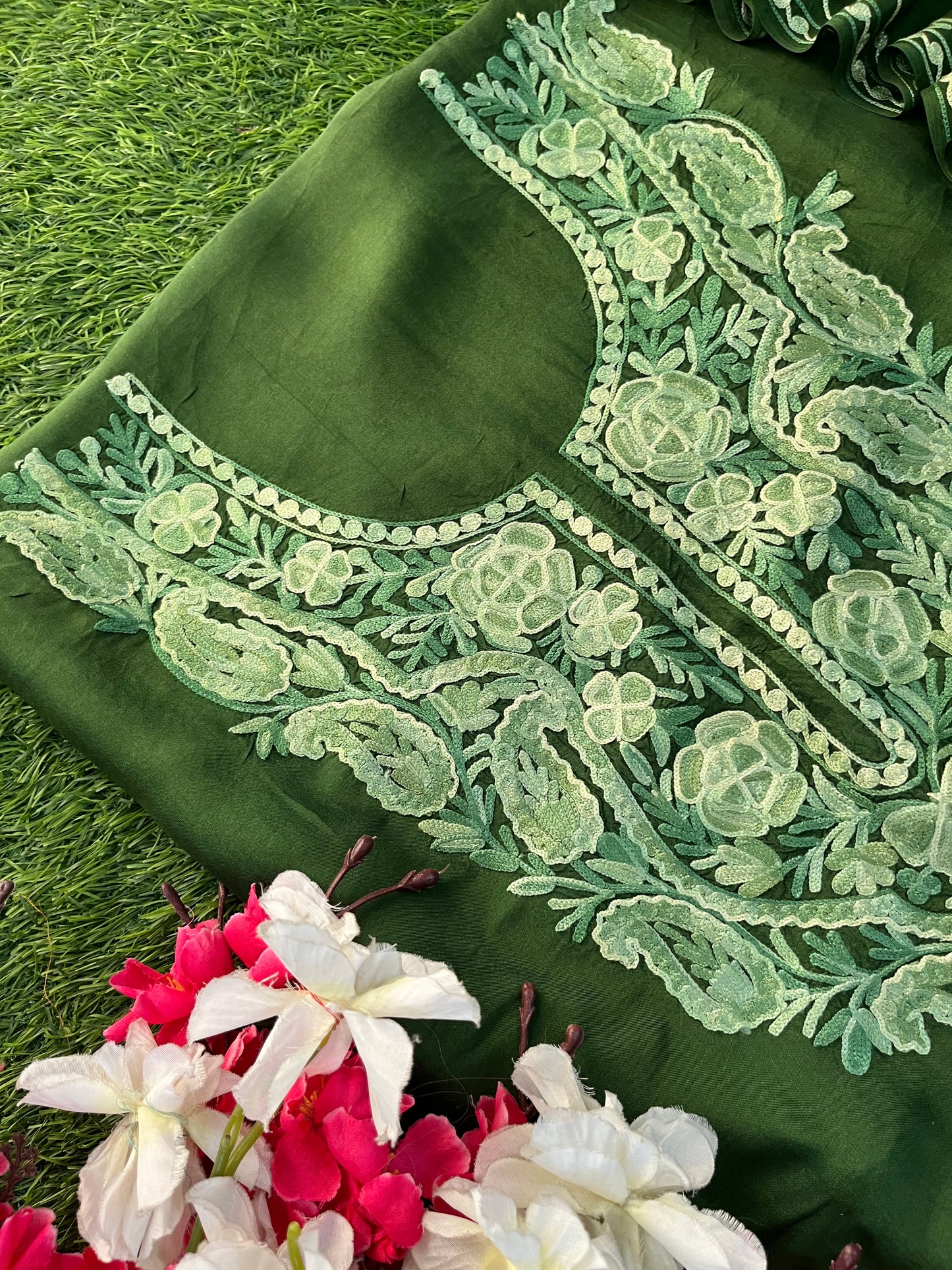 Green Opada Silk Kashmiri Suit