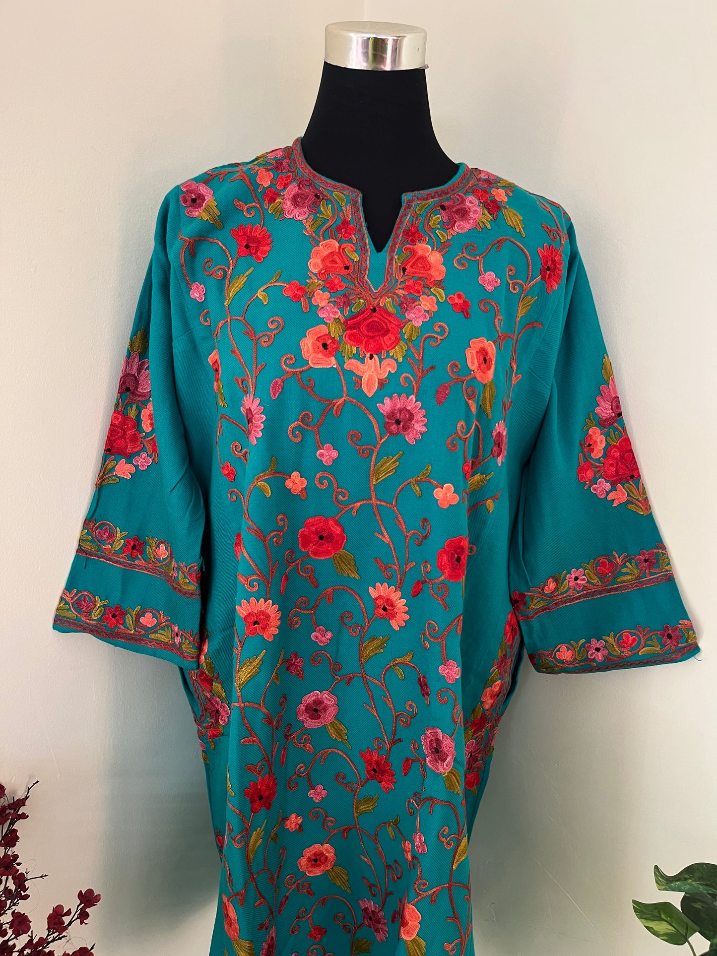 Green Aari Embroidered Wool Pheran