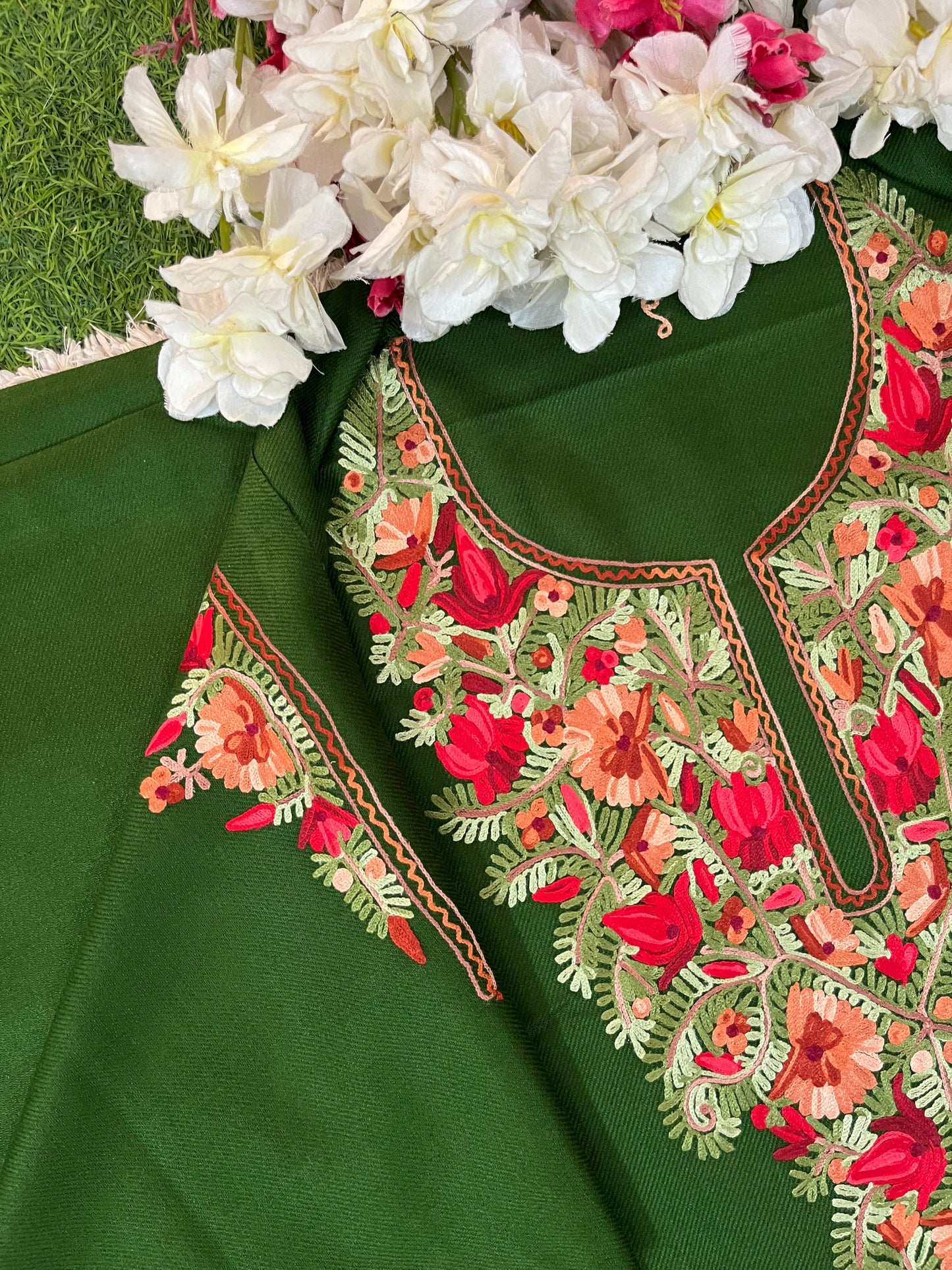 Green Woollen Aari Embroidered 2pc suit 5mtr