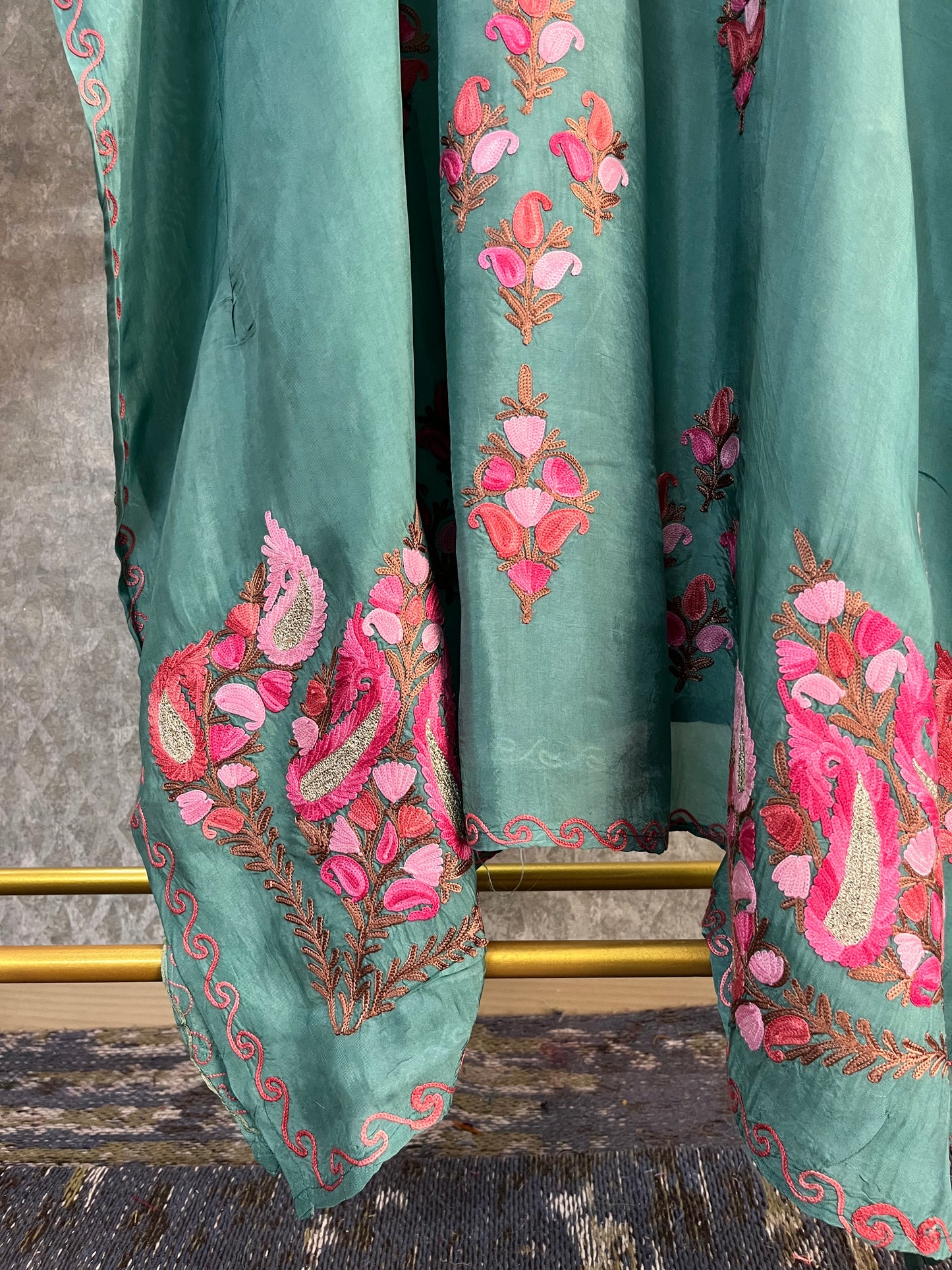 Soft Green Opada Silk Kashmiri Kaftan Set