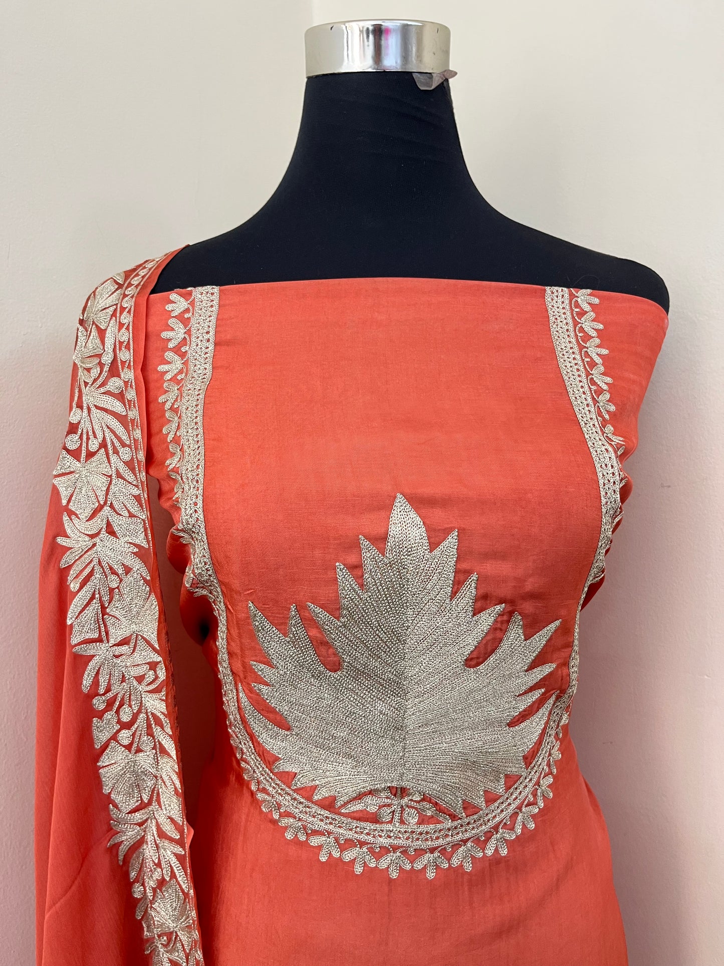 Sanam’ Tilla Kashmiri Silk Suit