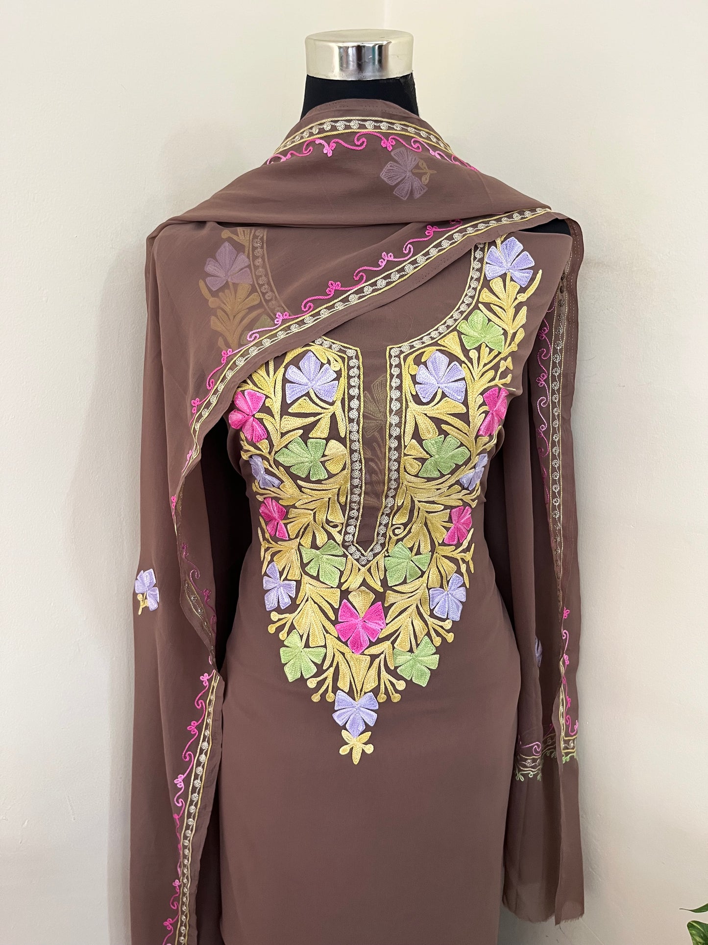 Georgette 3 Pc Aari Embroidered Suit Set