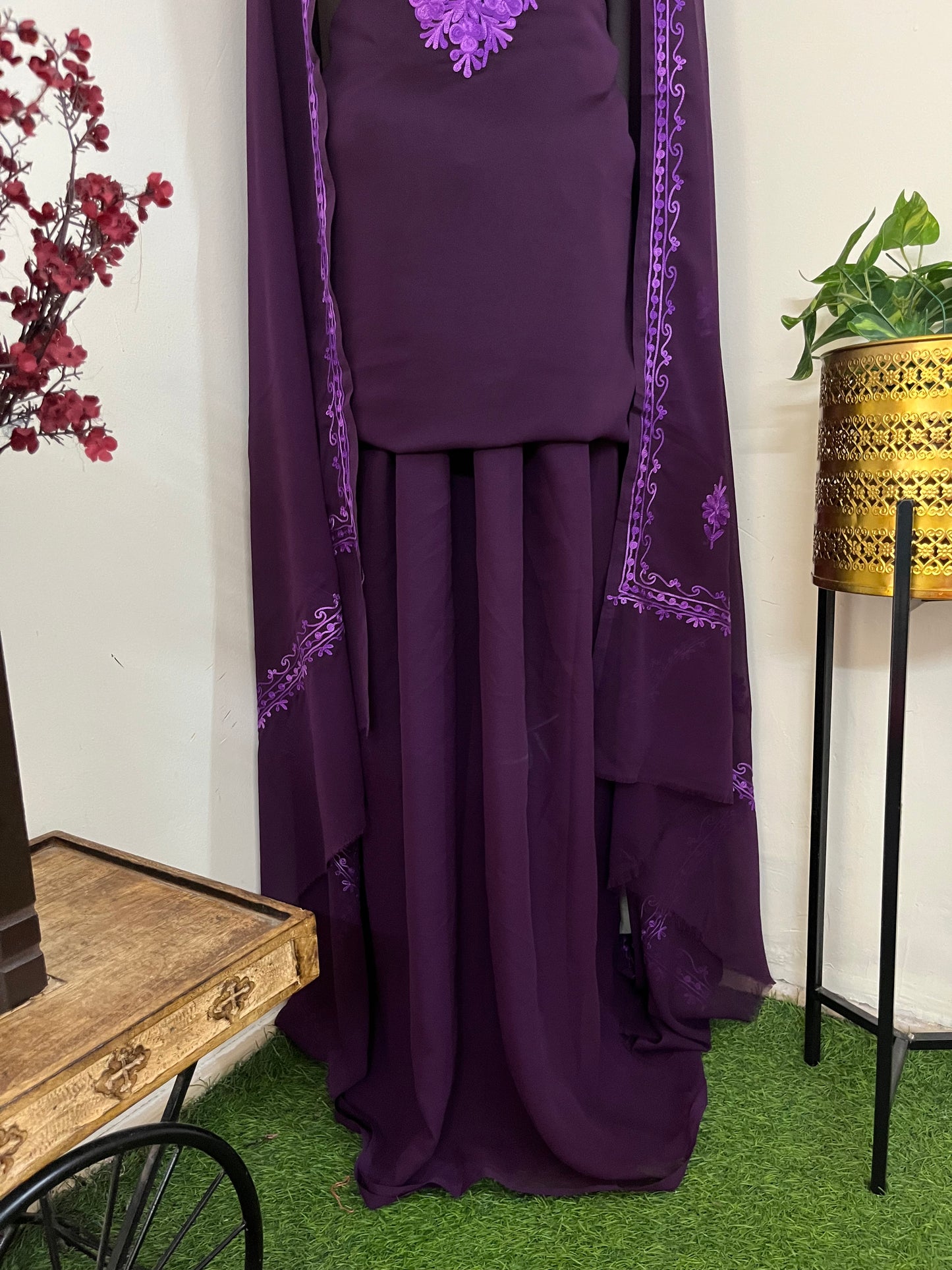 Coke Georgette 3 Pc Aari Embroidered Suit Set