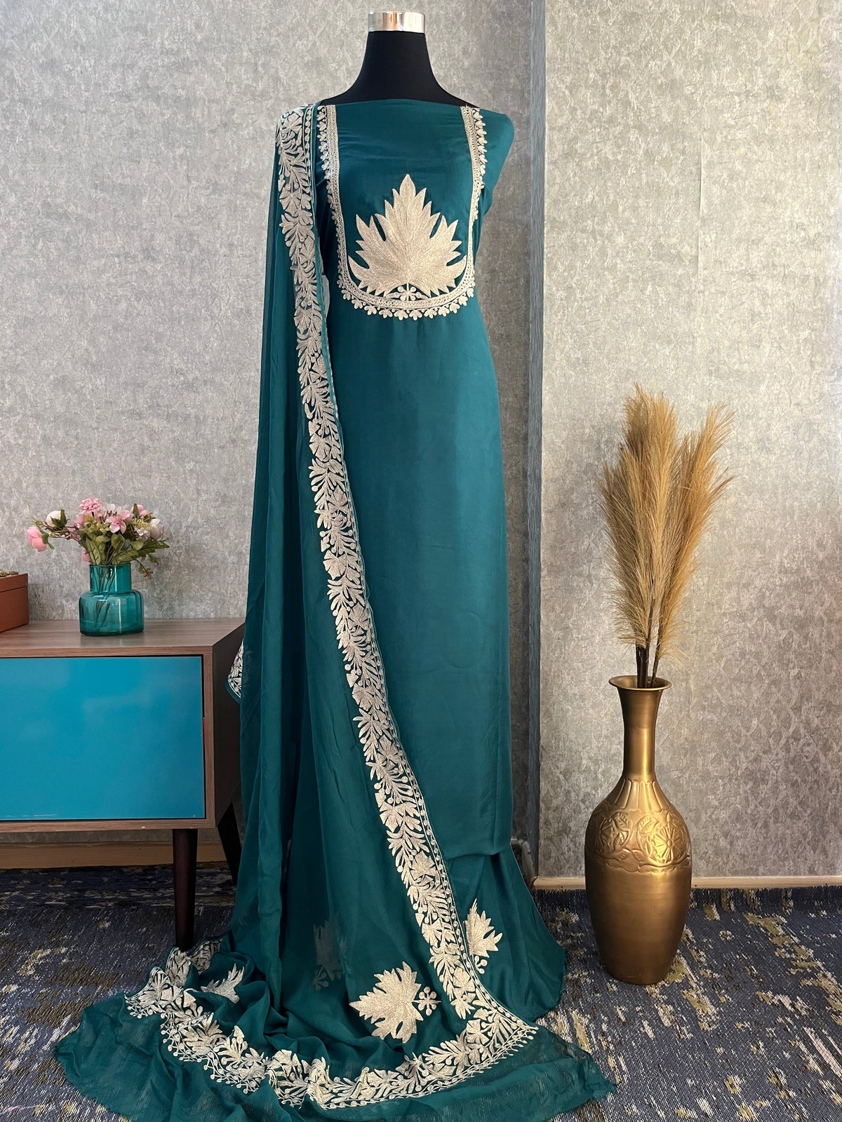 Green Sanam’ Tilla Kashmiri Silk Suit