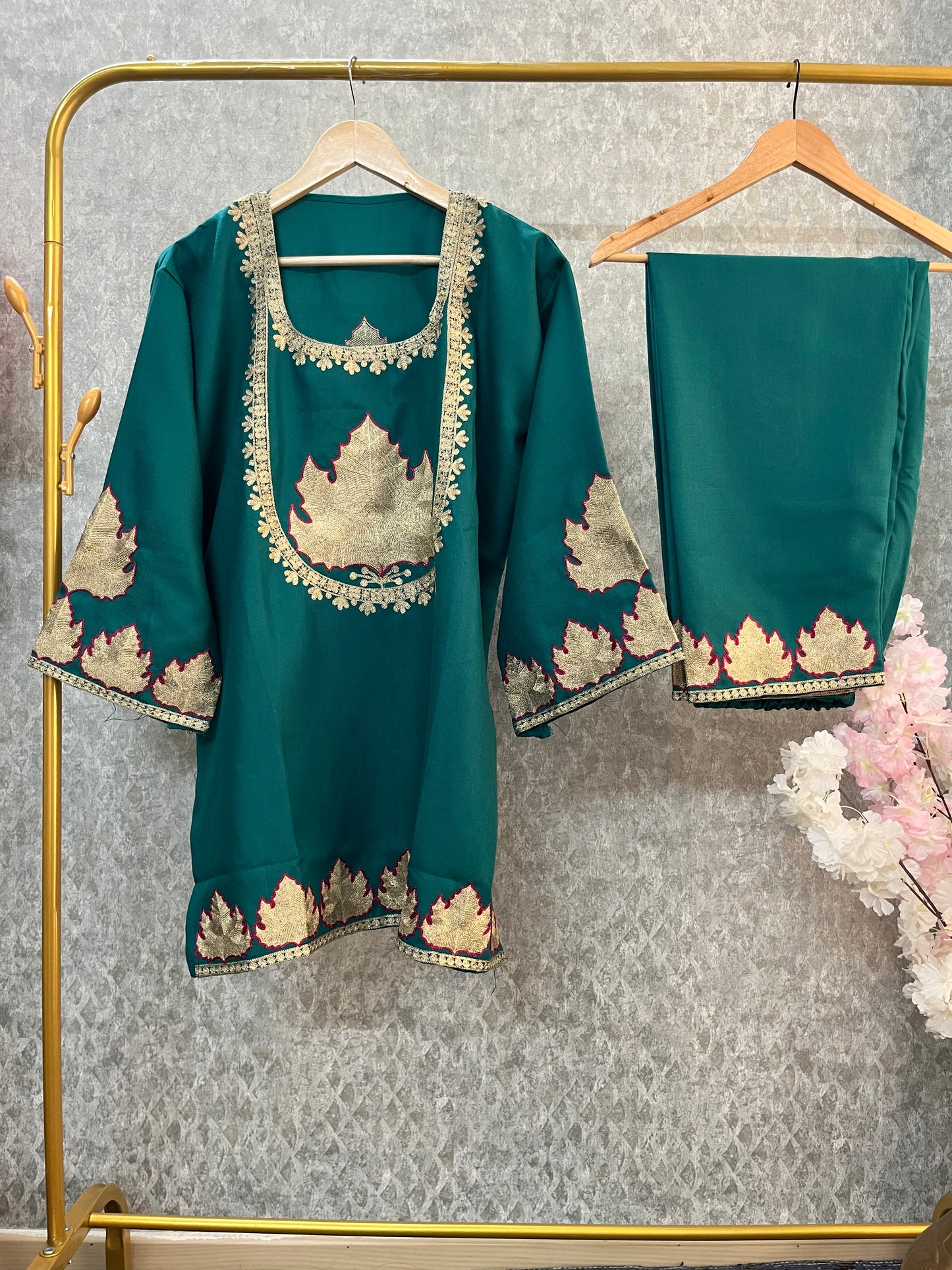 Green Woollen Kashmiri Co-Ord Set ( Size 44)