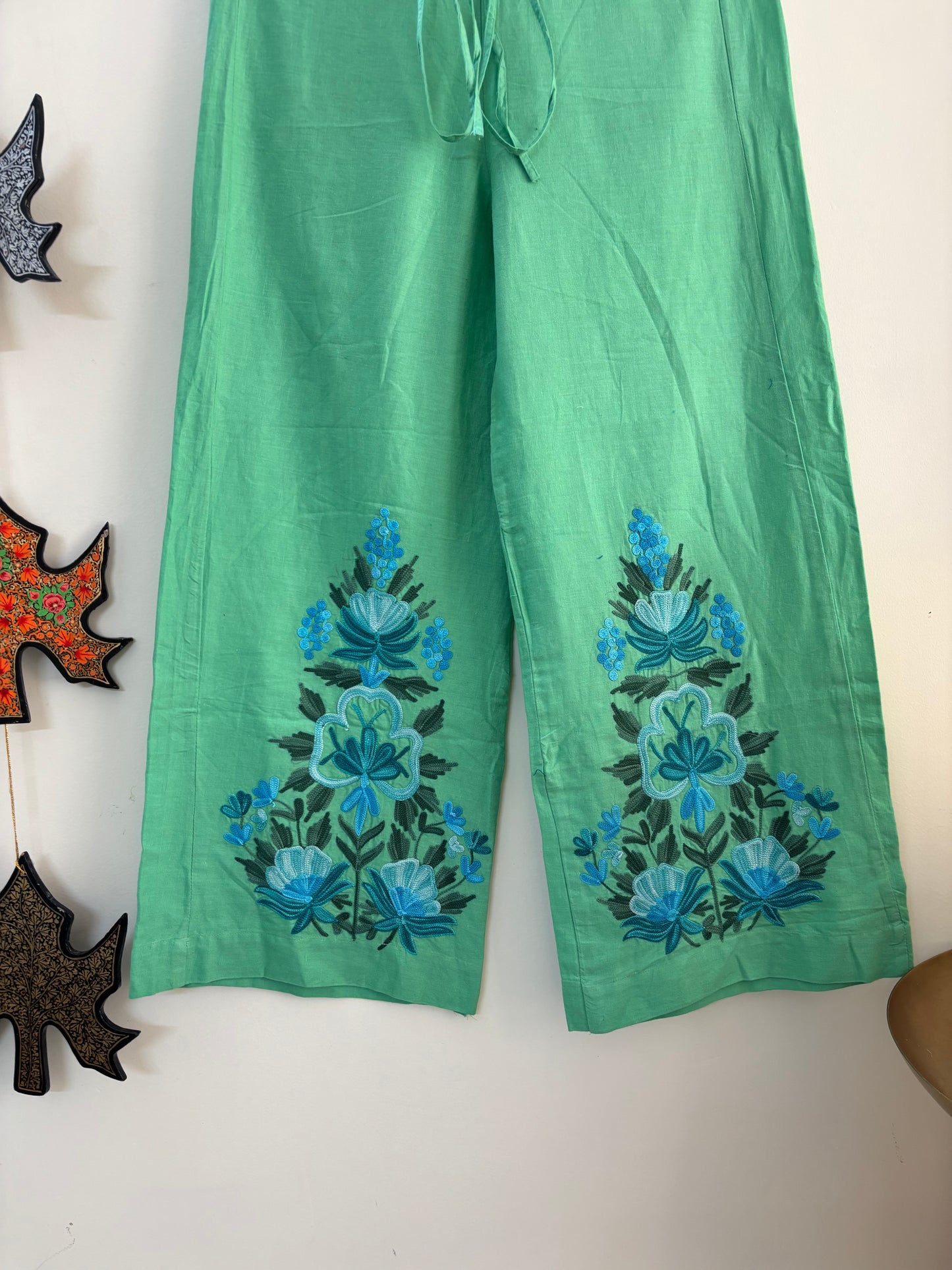 Women Green Solid Cropped Wide Leg Aari Embroidered Palazzos ‘S’