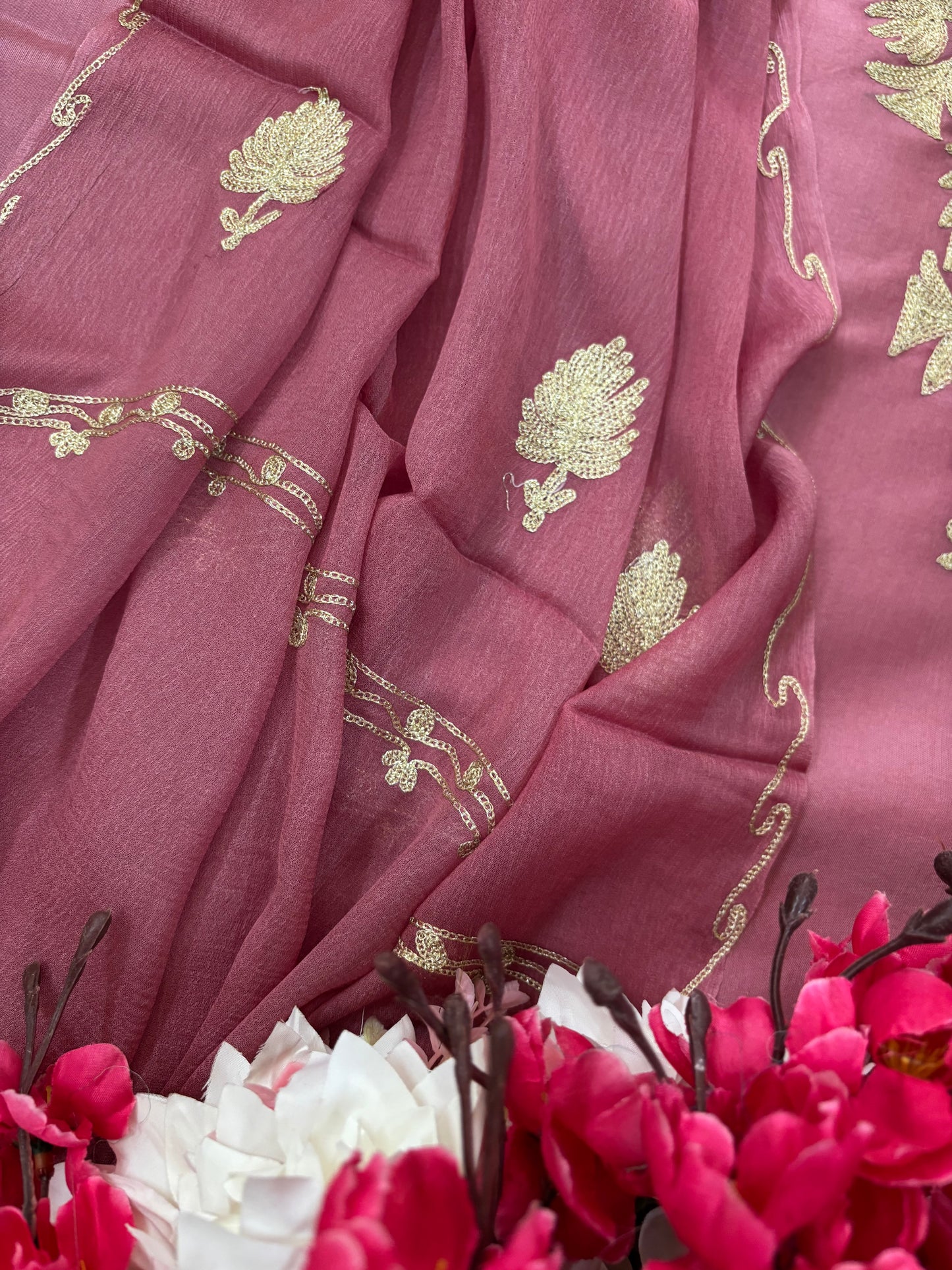 Sanam’ Onion Pink Silk Tilla Kashmiri Suit