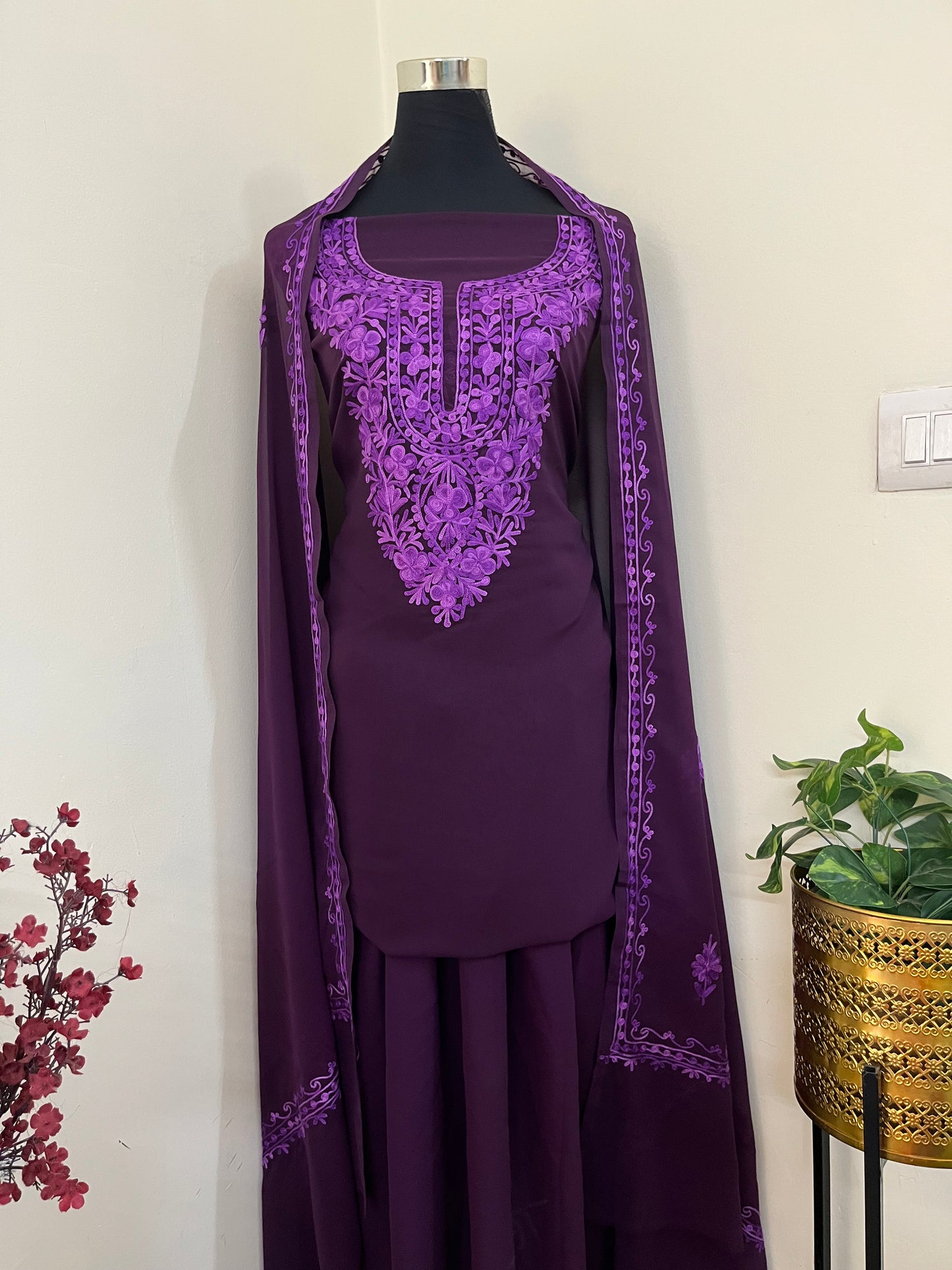 Coke Georgette 3 Pc Aari Embroidered Suit Set