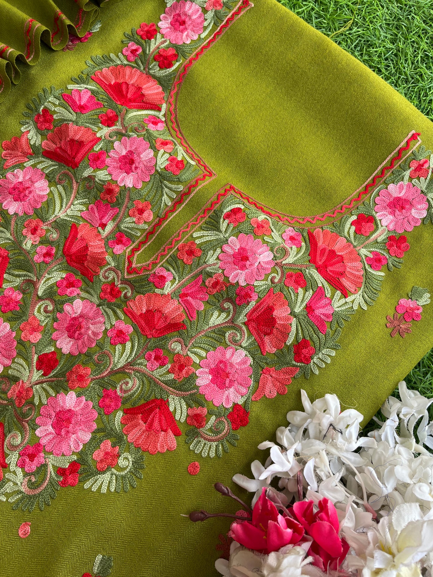 Heena Green Woollen Aari Embroidered 3pc suit