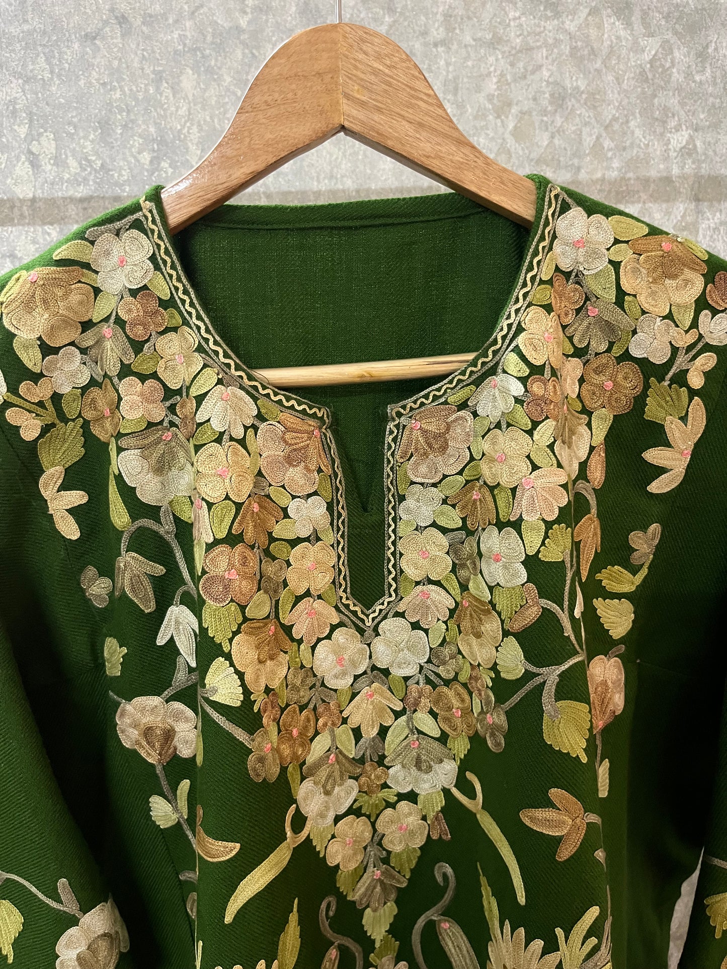 Heena Green Aari Embroidered Wool Pheran