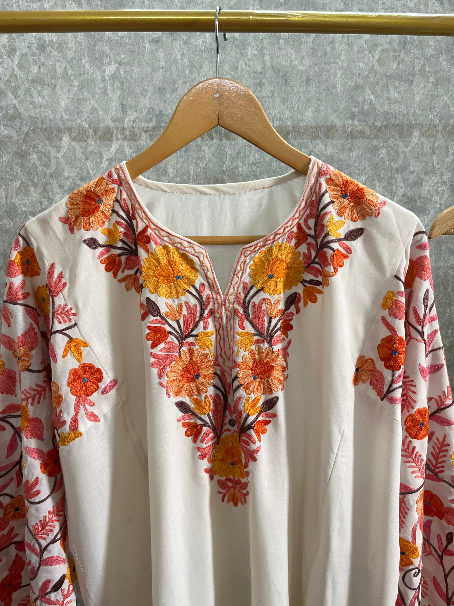 Off White Cotton Arm Jaal Pheran Set