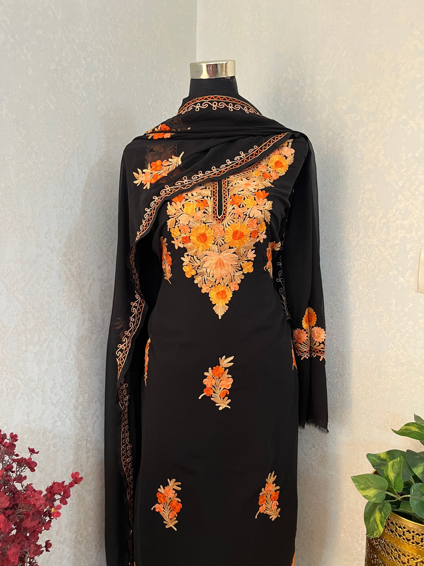 Georgette Black 3 Pc Aari Embroidered Suit Set