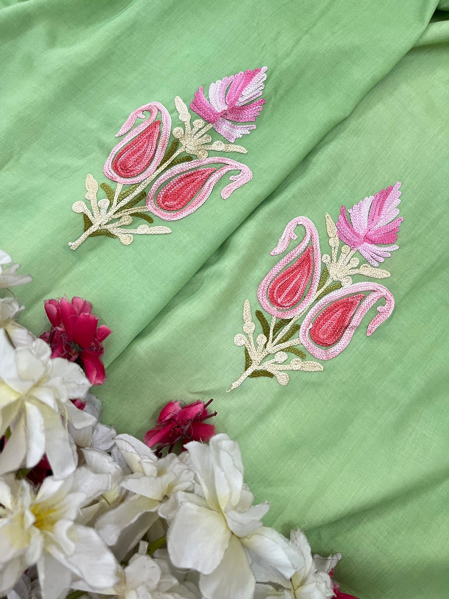 Pastel Green Muslin Cotton Jaal Sleeves Kashmiri 3pc Suit