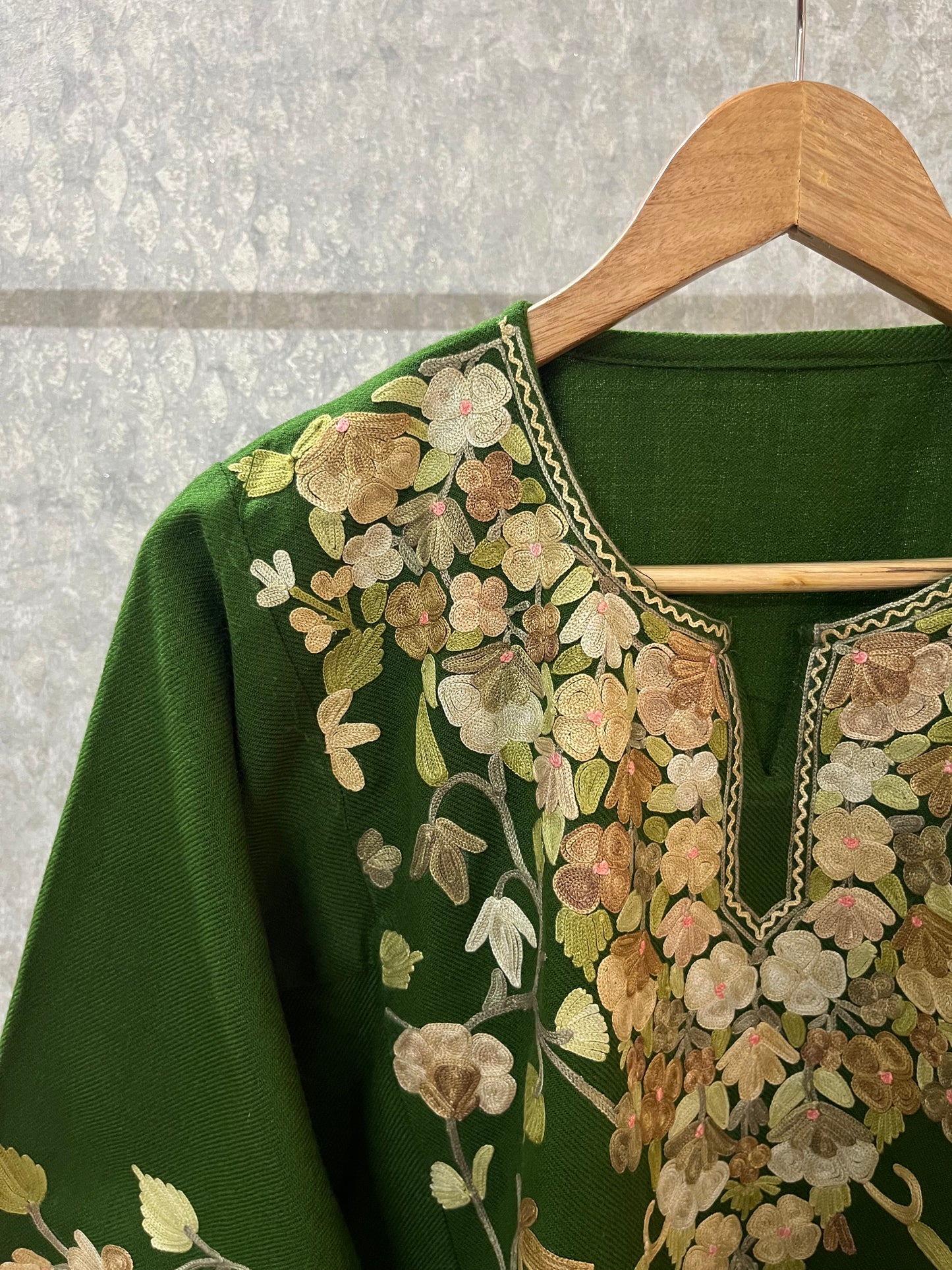 Heena Green Aari Embroidered Wool Pheran