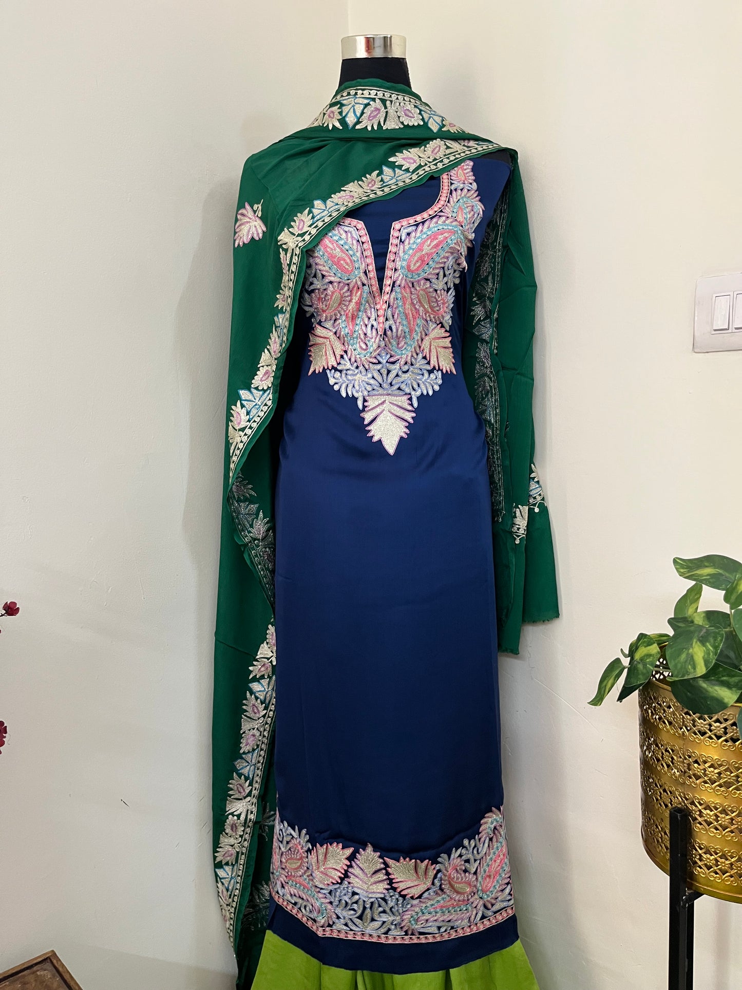 Kalaa’ Royal Blue 3D Crape Kashmiri Suit