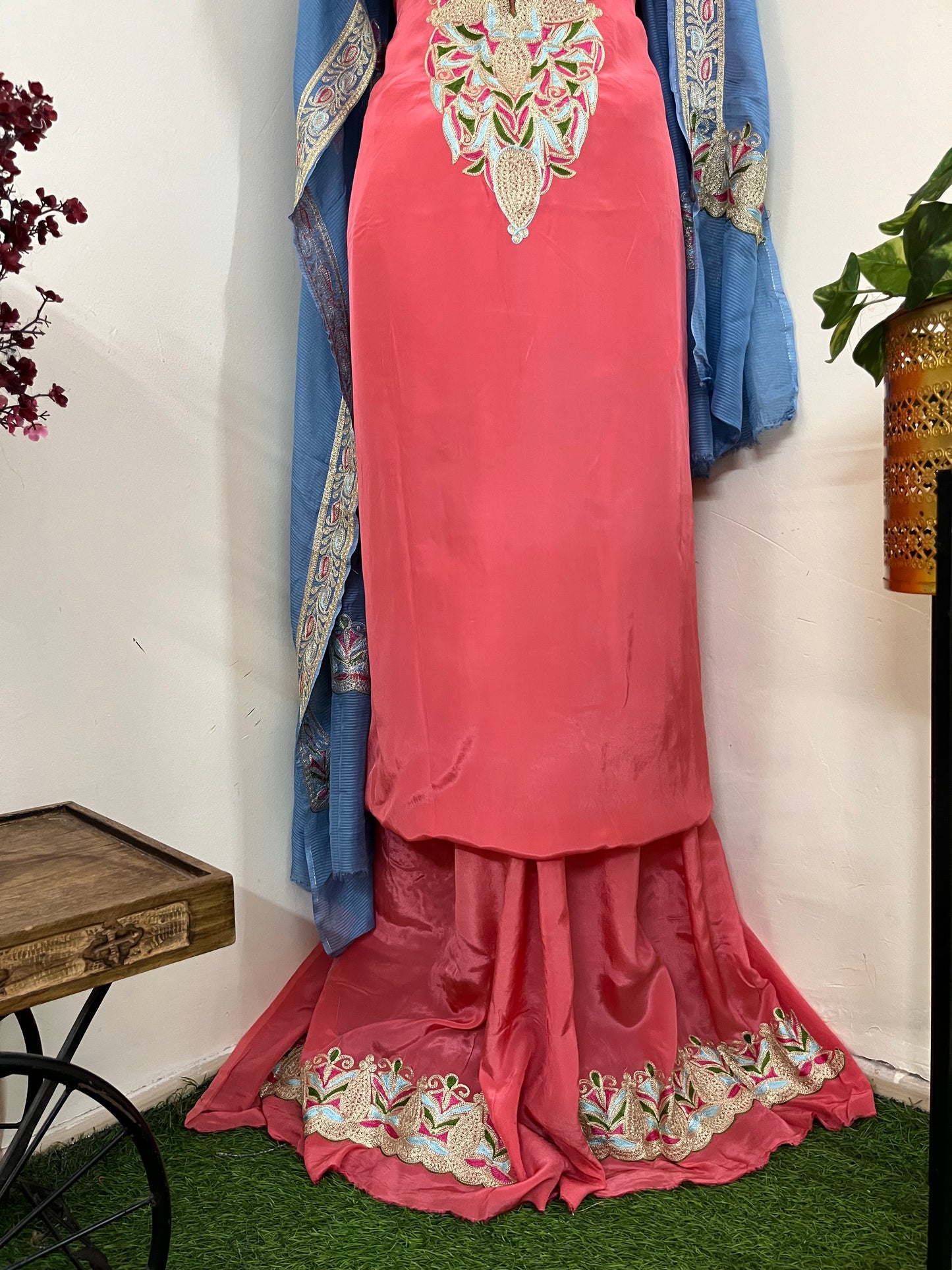 Kalaa’ Peach Crape Kashmiri Suit