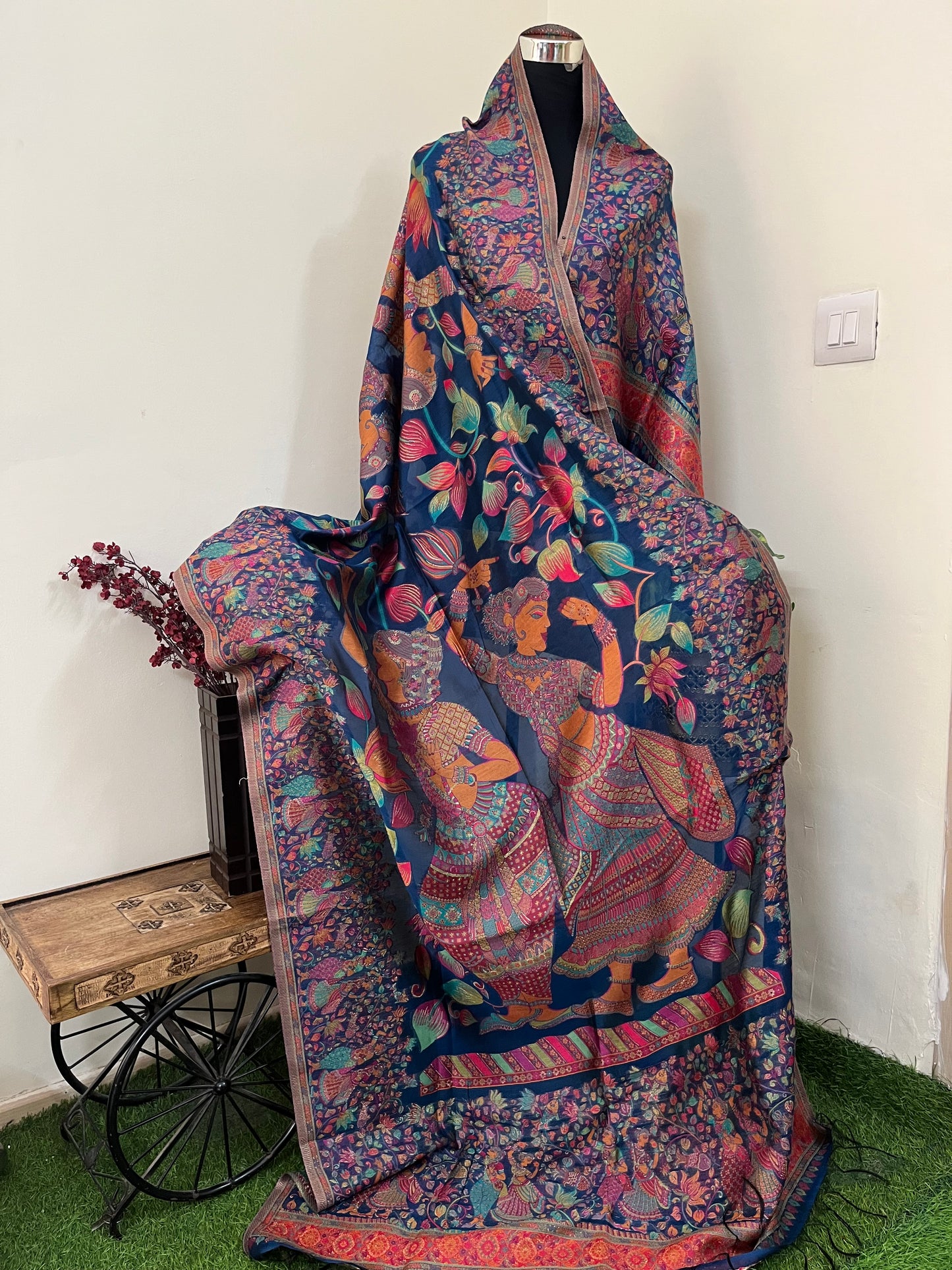 Kashmiri Kani Odhni