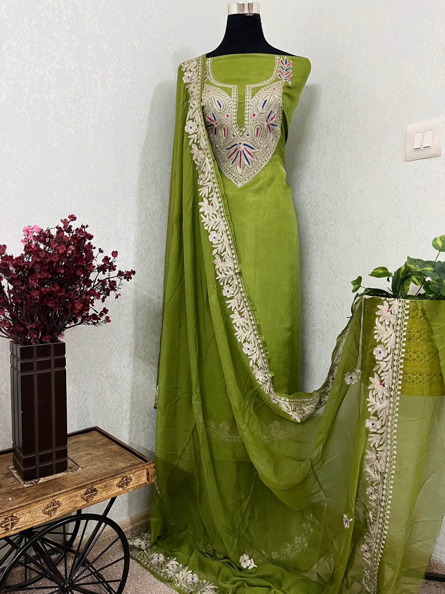 Green Opada Silk Kashmiri Suits