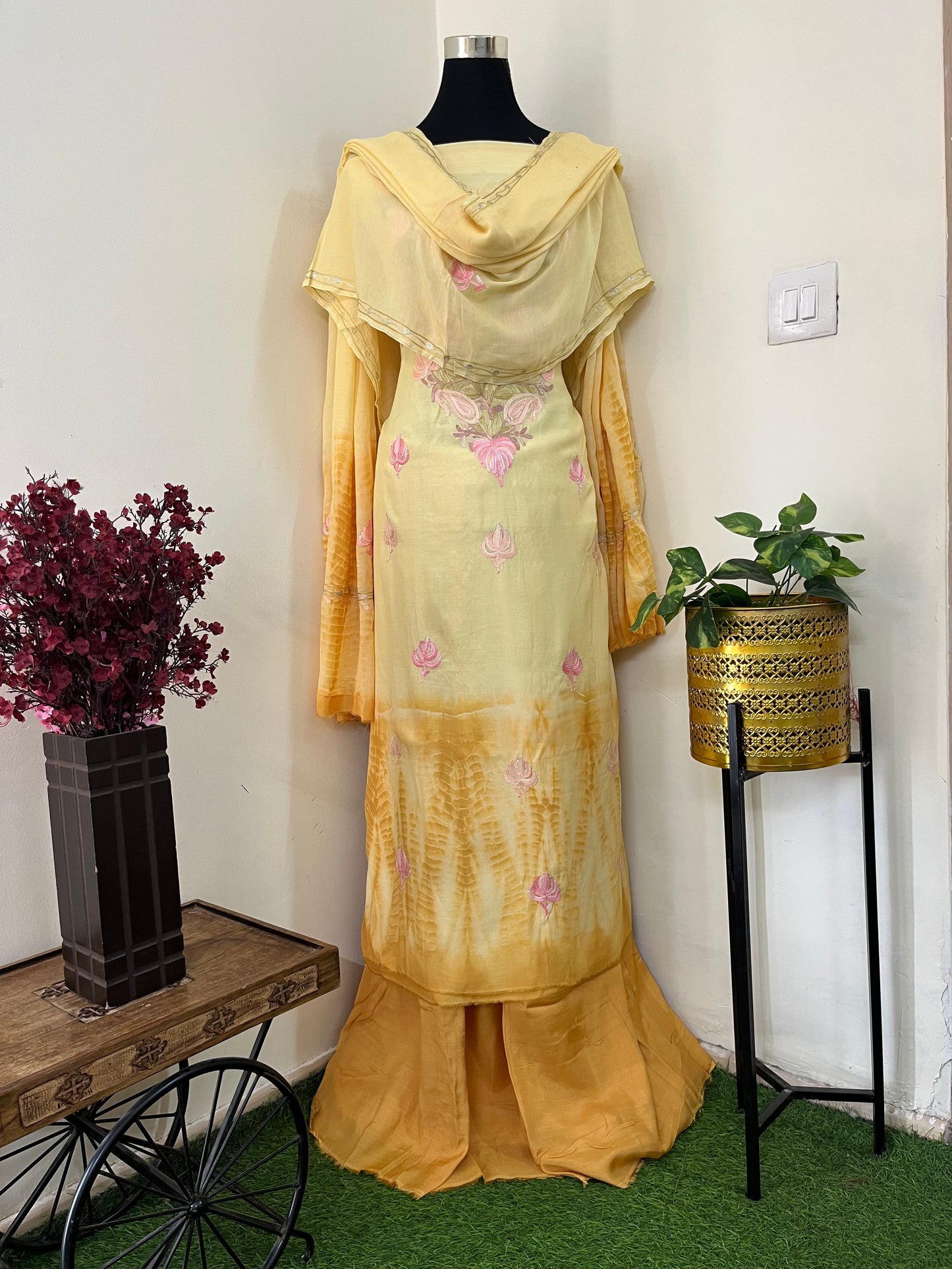Lemon Yellow Mul Cotton Shibori Work Kashmiri 3pc Suit