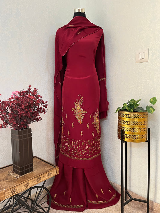 Maroon Kalaa’ Crape Sozni Kashmiri Suit