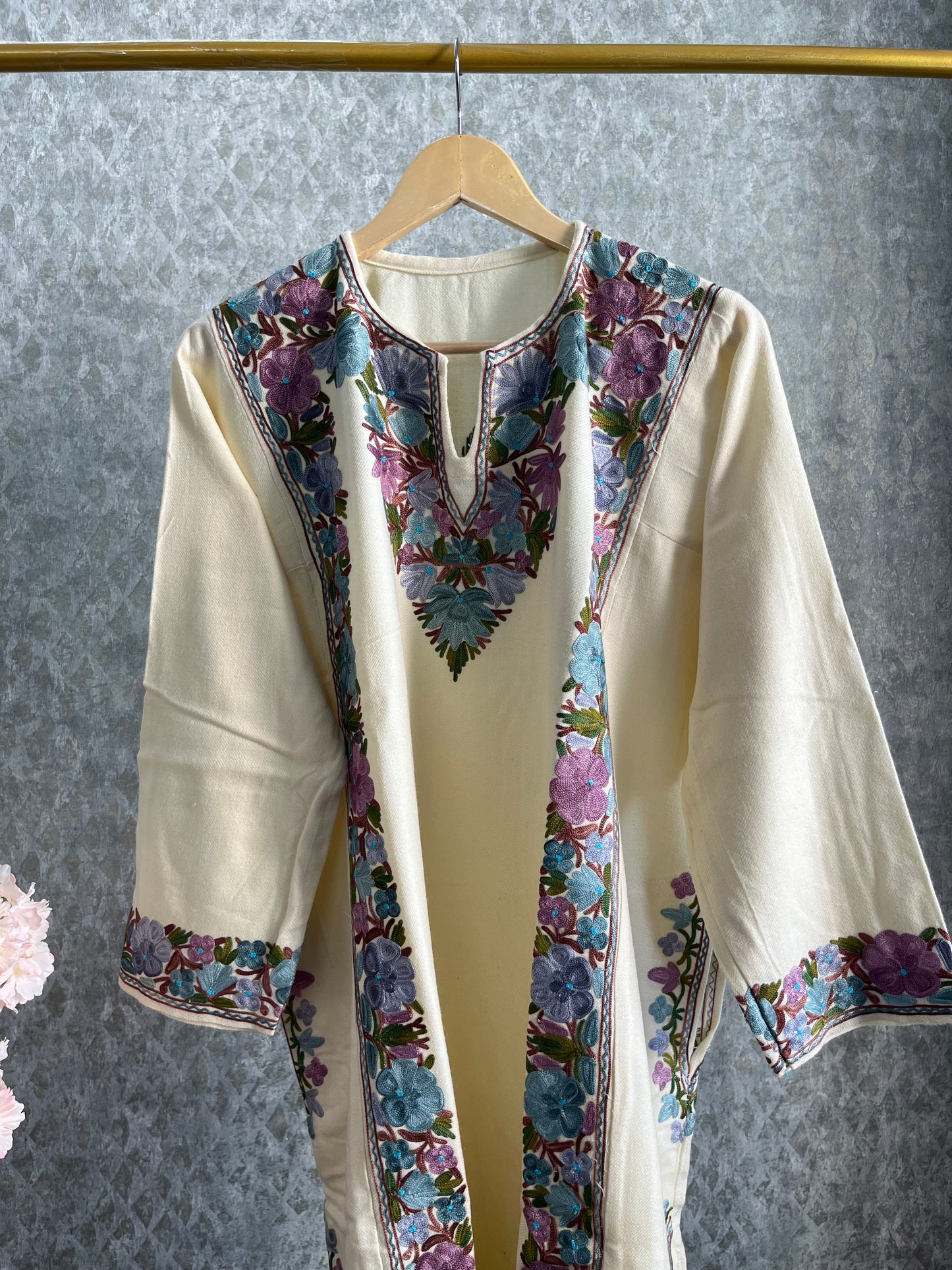 Off White Aari Embroidered Wool Pheran
