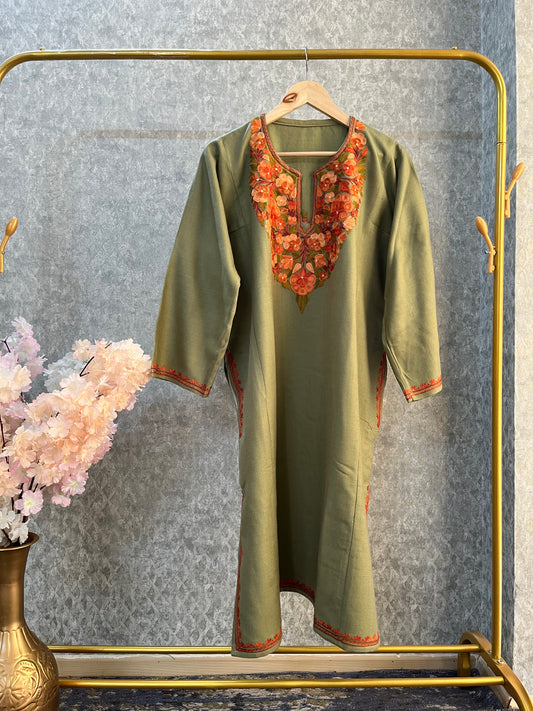 Beige Aari Embroidered Wool Pheran