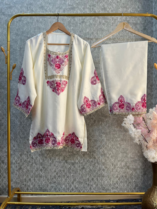 Off White Woollen Kashmiri Co-Ord Set ( Size 40)