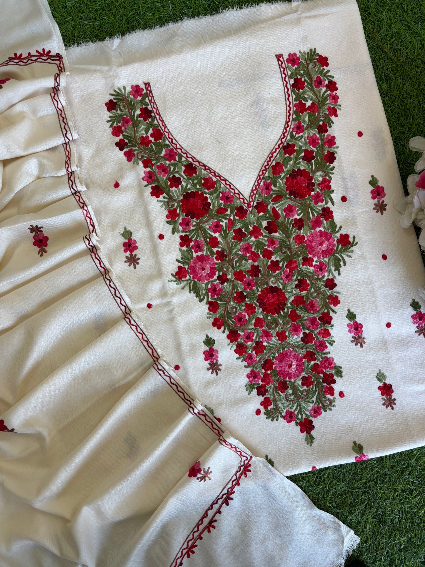 Cream Woollen Aari Embroidered 3pc suit