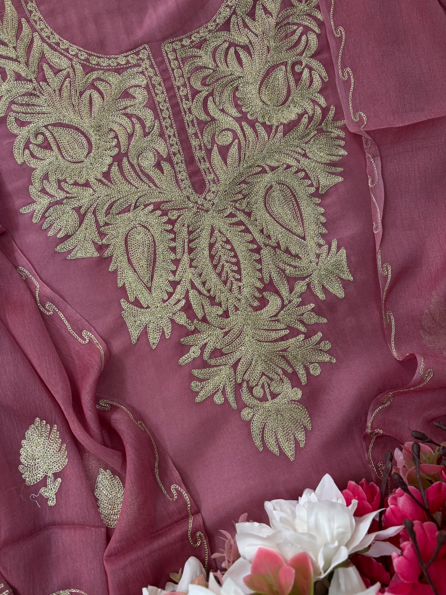 Sanam’ Onion Pink Silk Tilla Kashmiri Suit