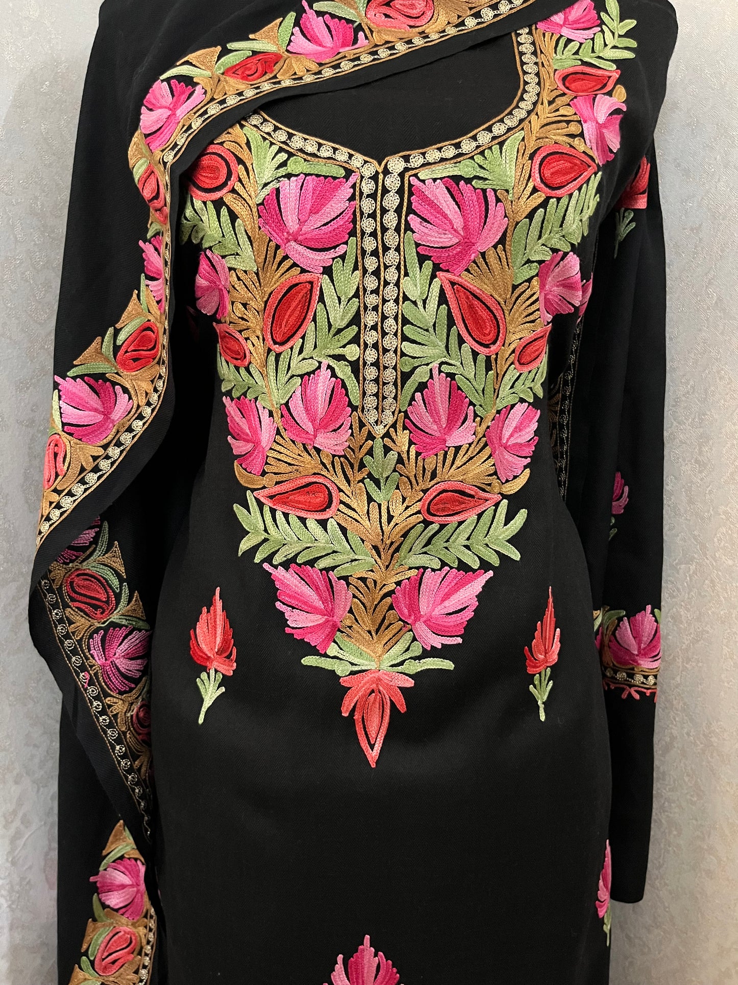 Black Pure Wool Aari Embroidered 3pc Suit Stole