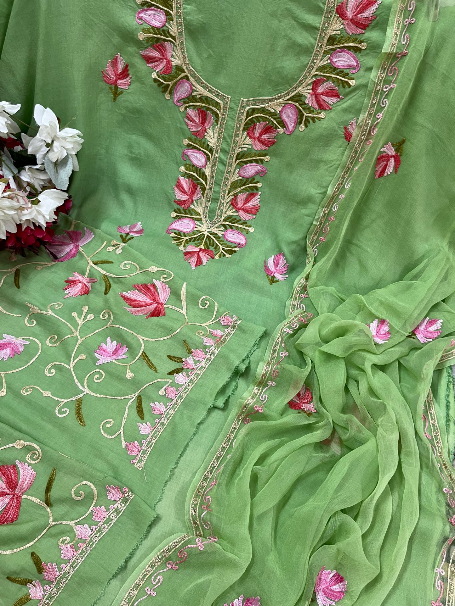 Pastel Green Muslin Cotton Jaal Sleeves Kashmiri 3pc Suit