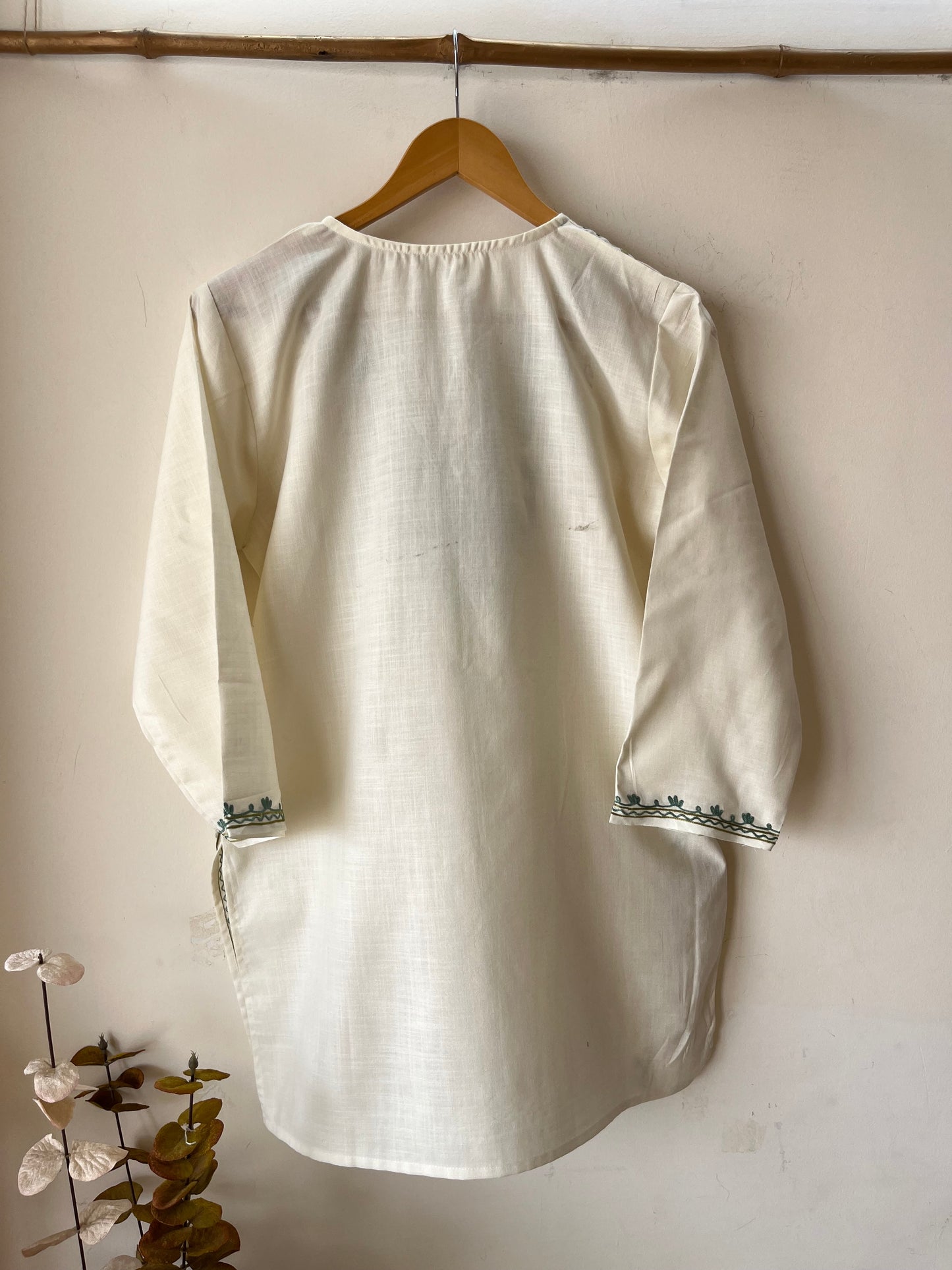 Cream Cotton Aari Work Kurta