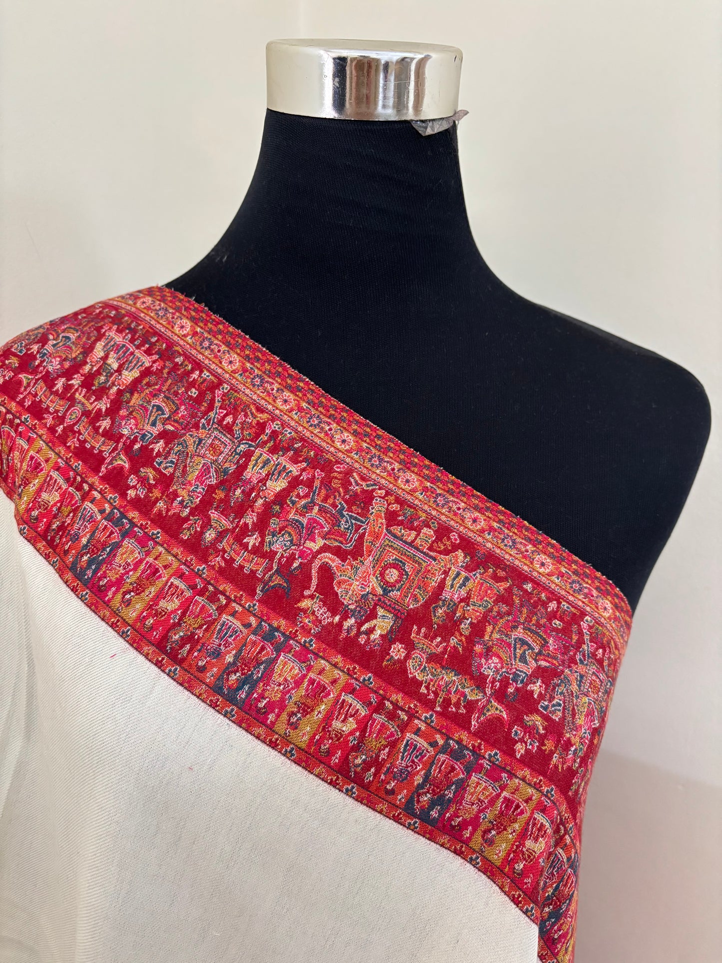 Kani Fine Semi Pashmina stole