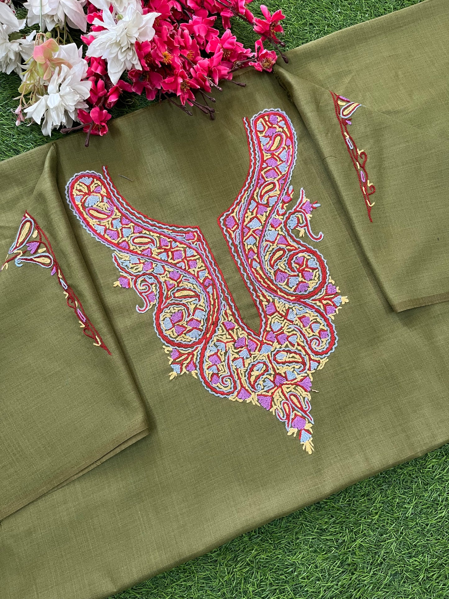 Heena Green Cotton Two Piece Suit (Hand Embroidered)