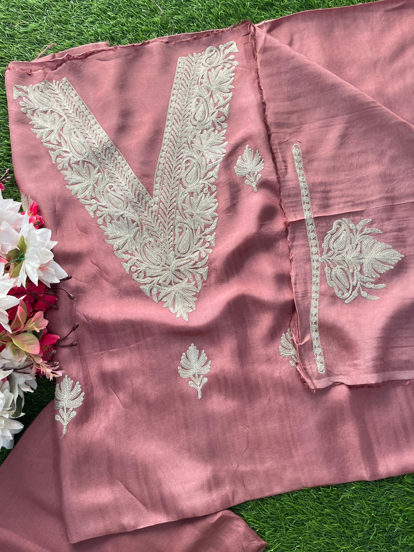 Onion Pink Sanam’ Silk Tilla Kashmiri Suit
