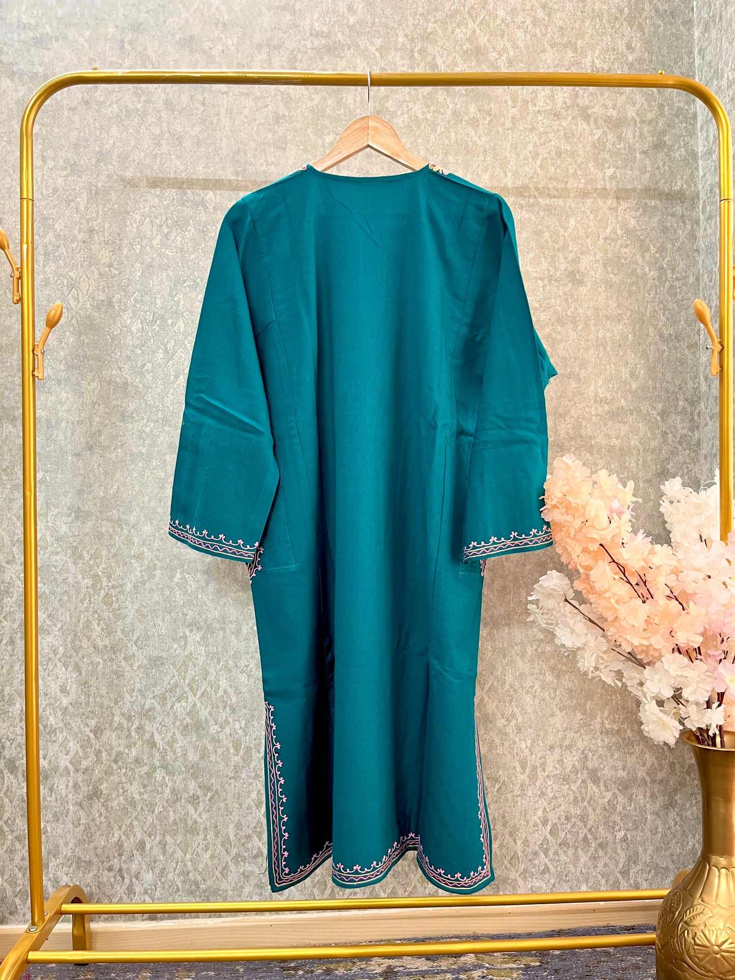 Green Aari Embroidered Wool Pheran